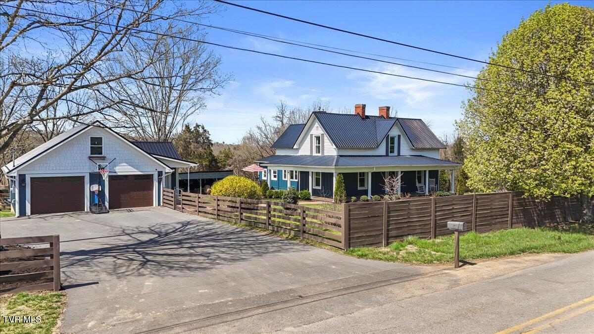 1360 Cora Lane