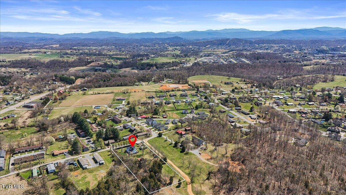 1360 Cora Lane