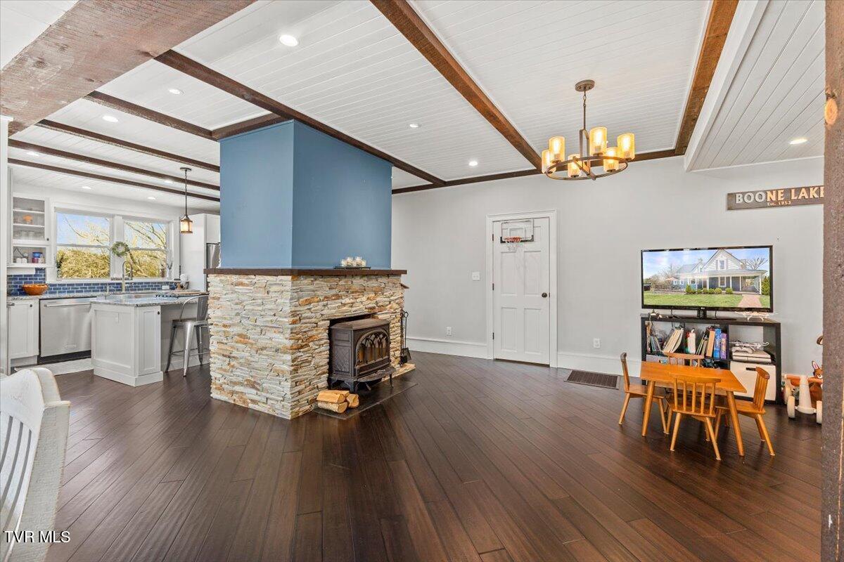 1360 Cora Lane