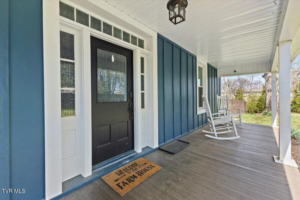 1360 Cora Lane