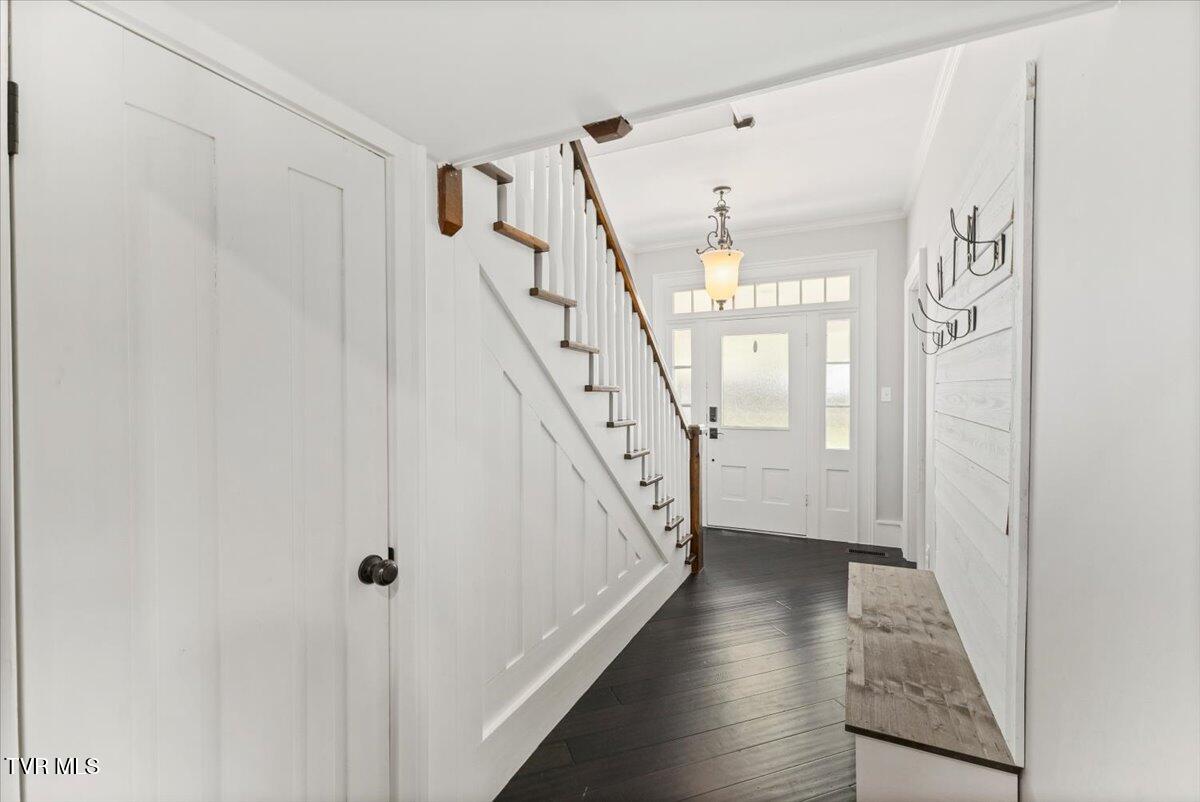 1360 Cora Lane