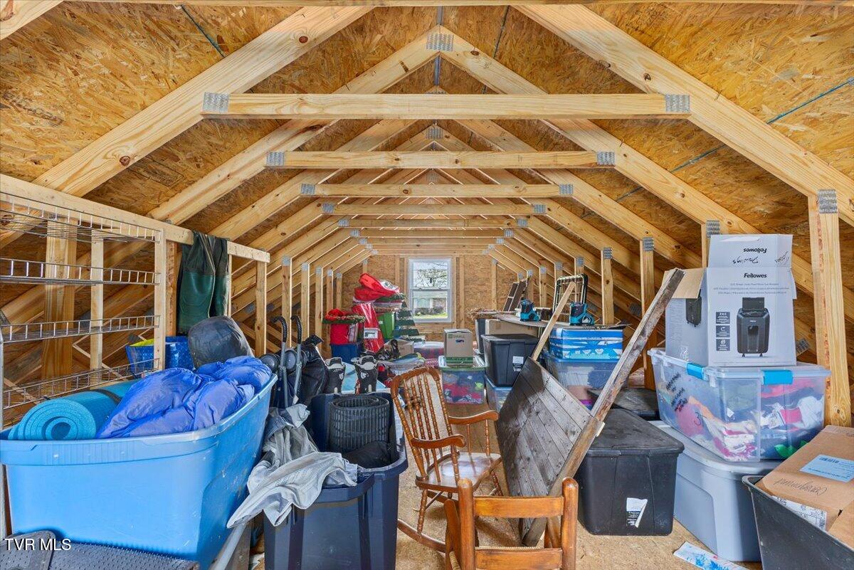 1360 Cora Lane