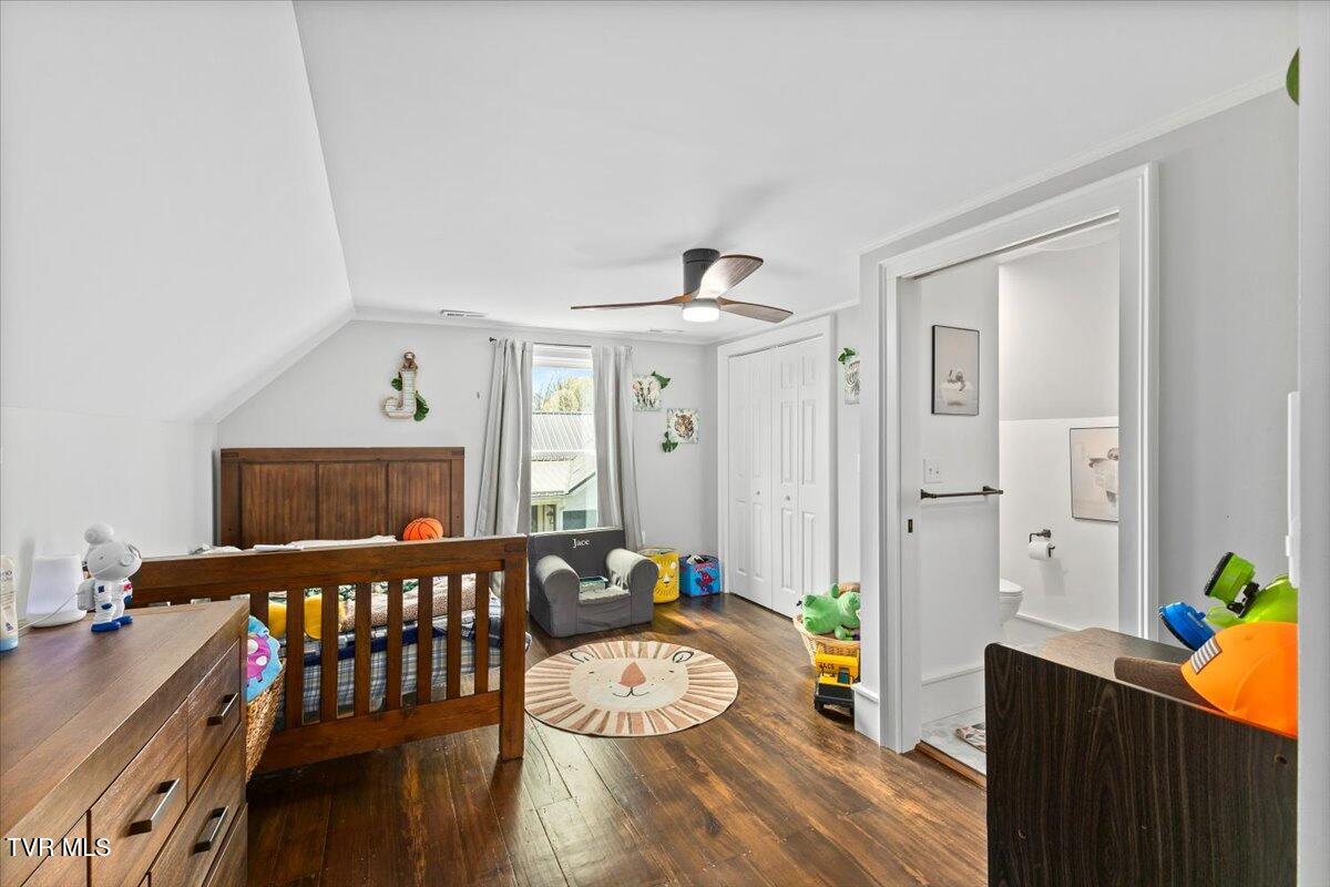 1360 Cora Lane