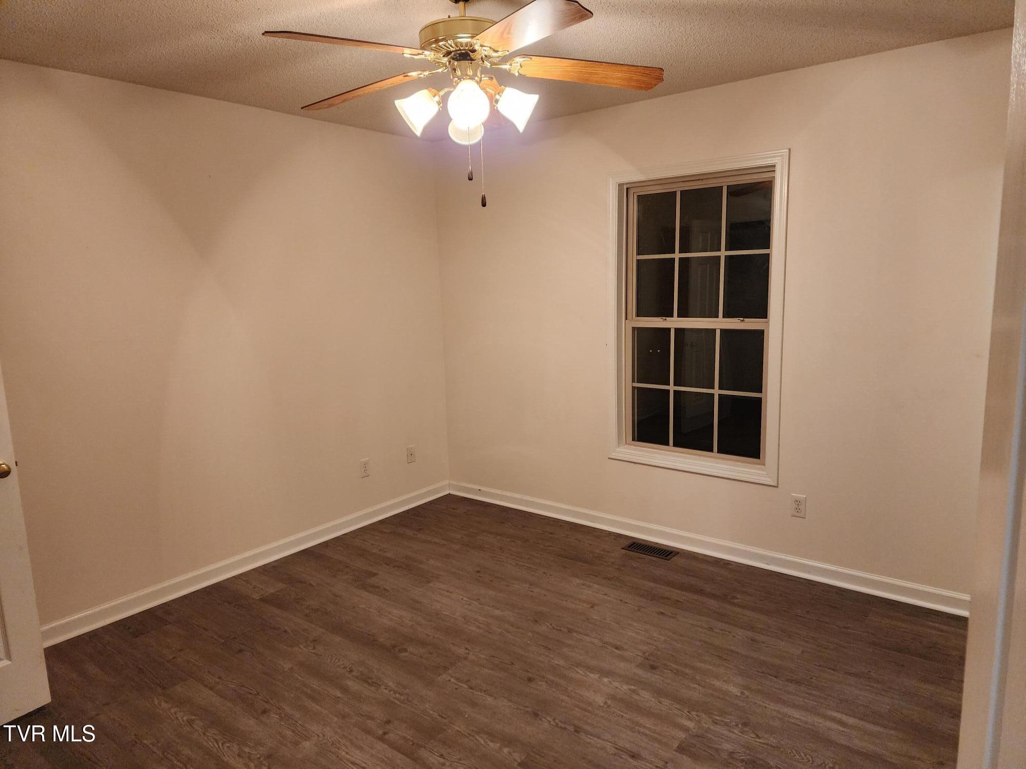 28 Mockingbird Court