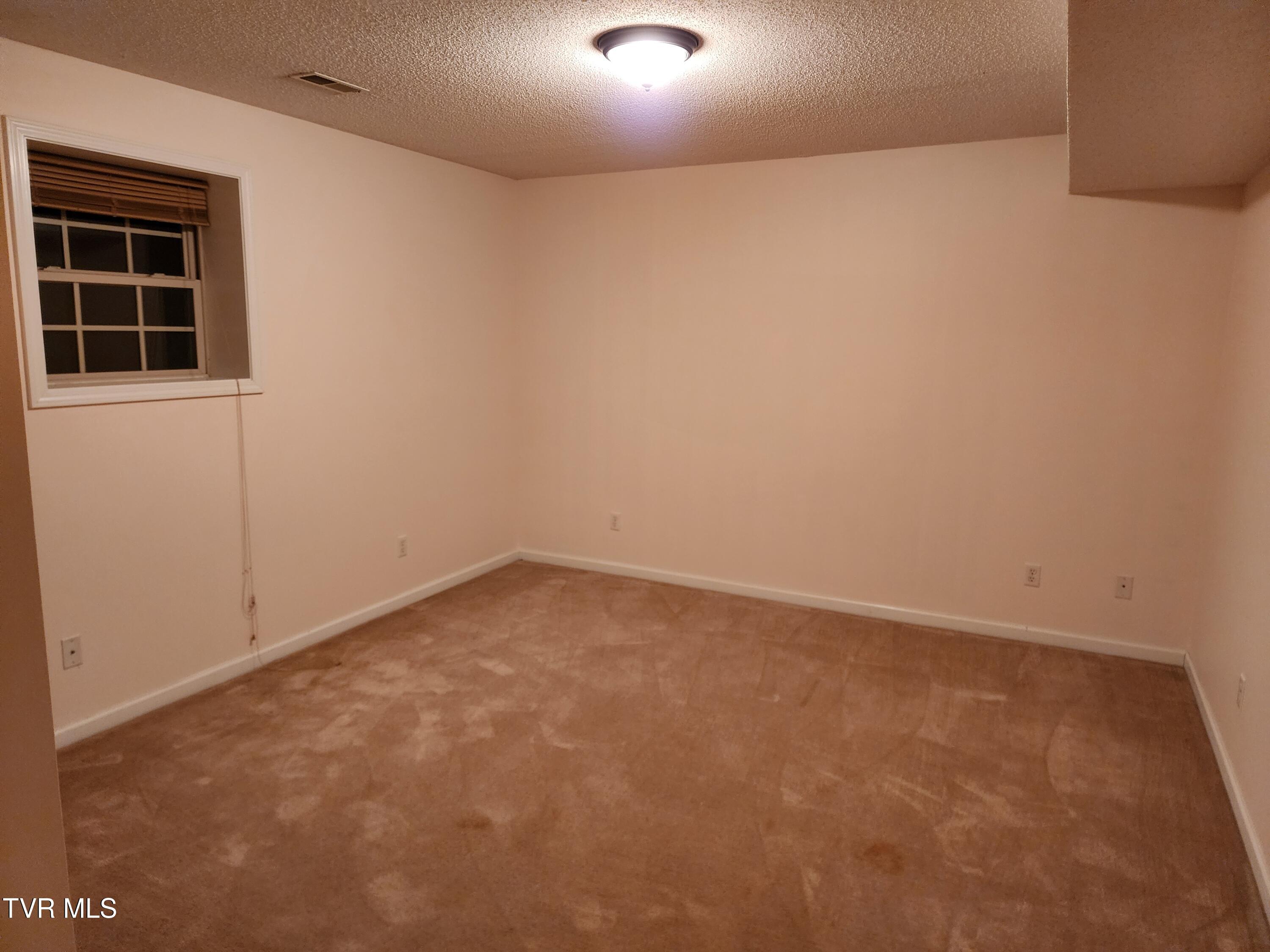 28 Mockingbird Court