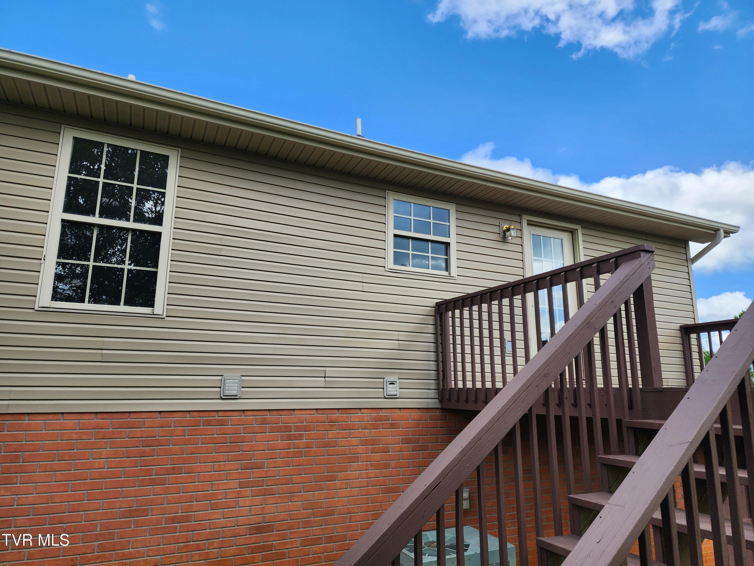 28 Mockingbird Court