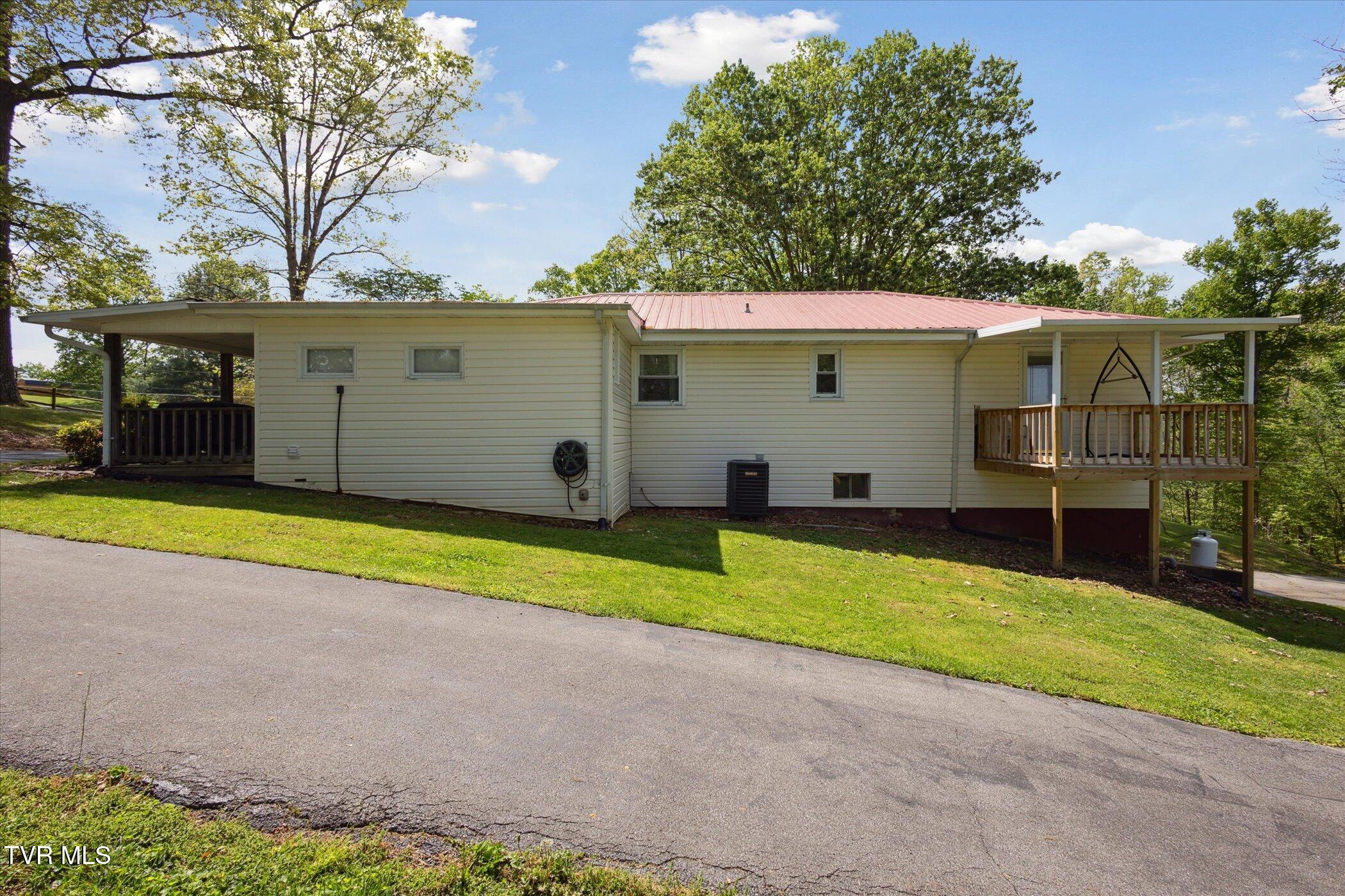 330 Lovelace Mountain View Loop