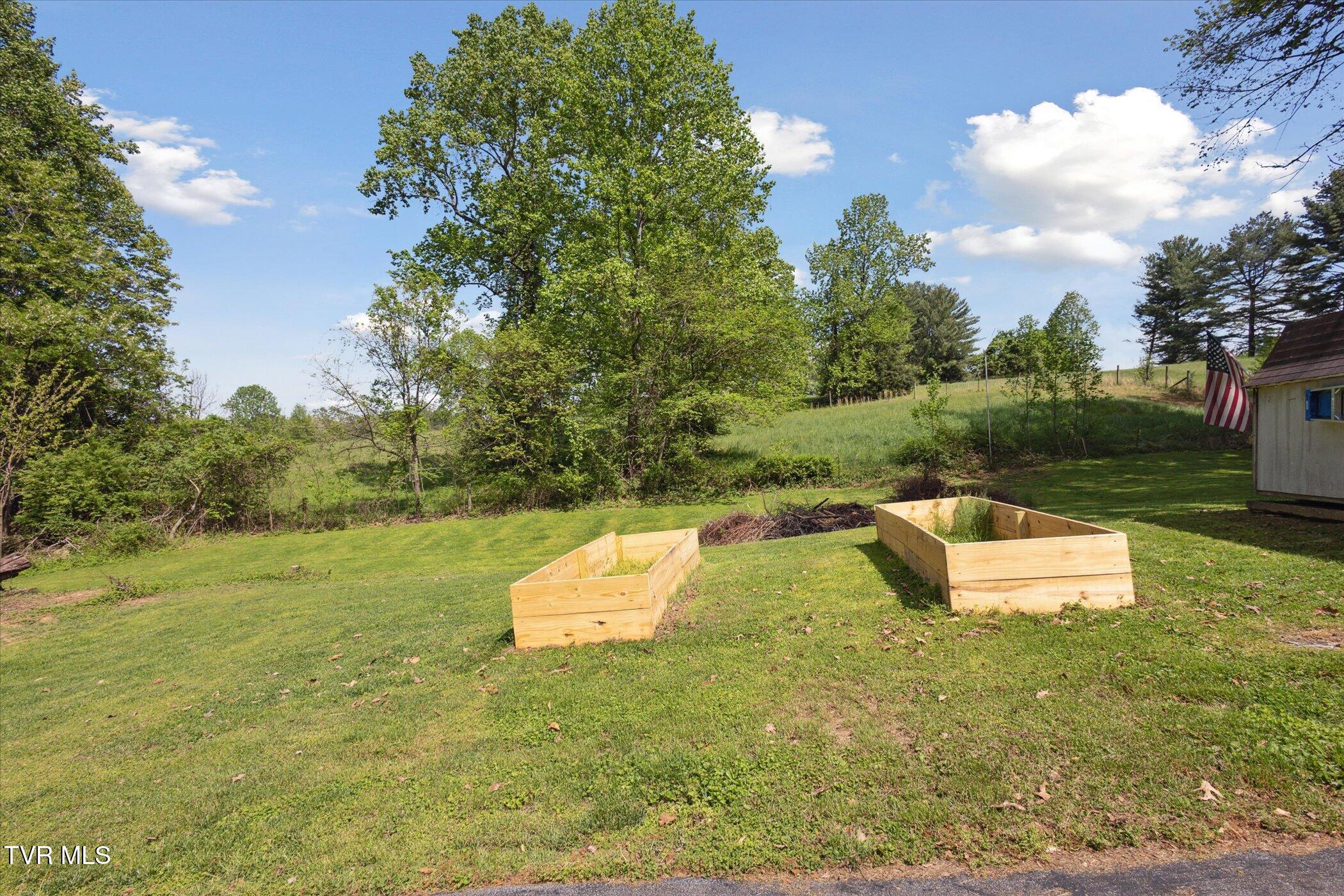 330 Lovelace Mountain View Loop