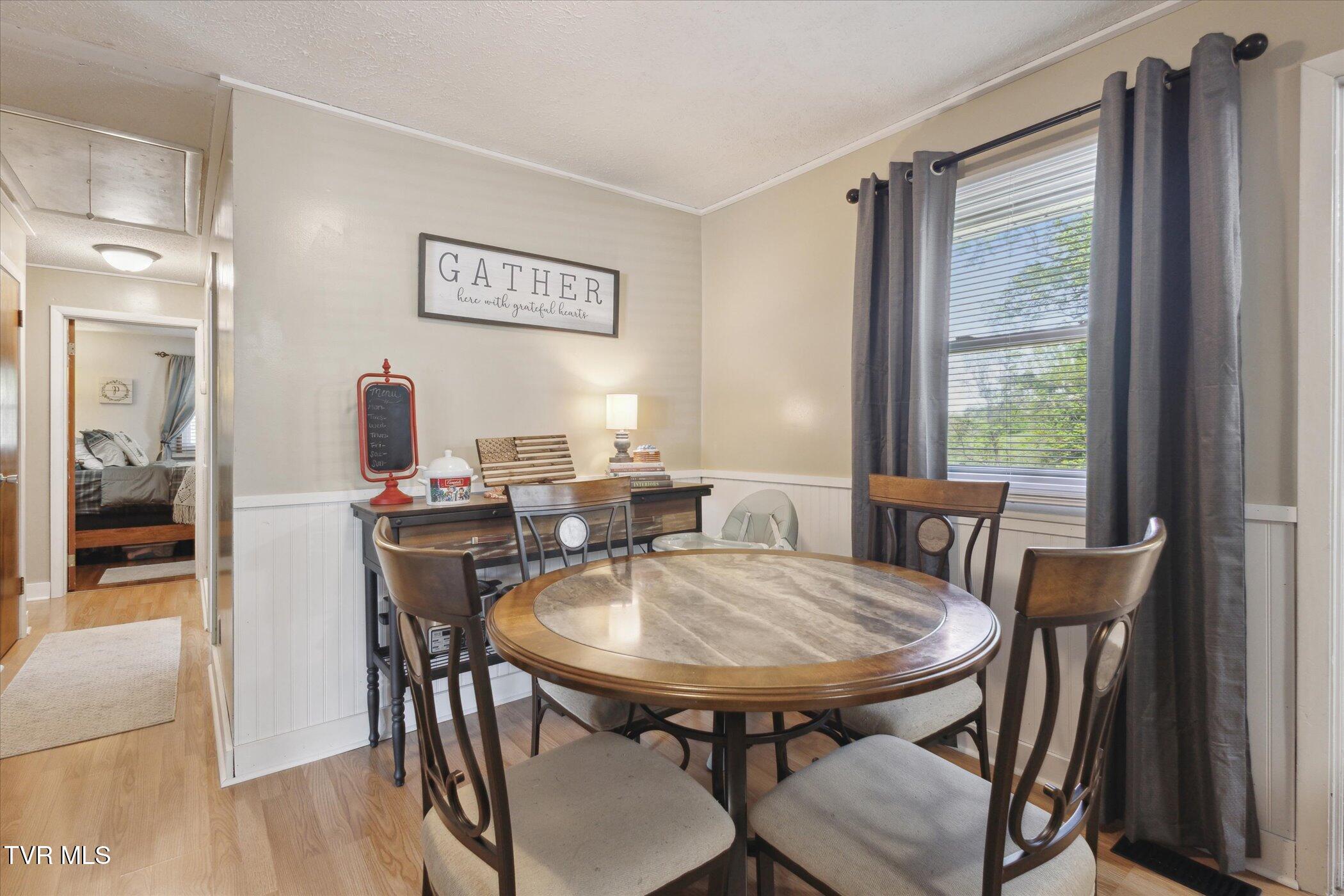 330 Lovelace Mountain View Loop