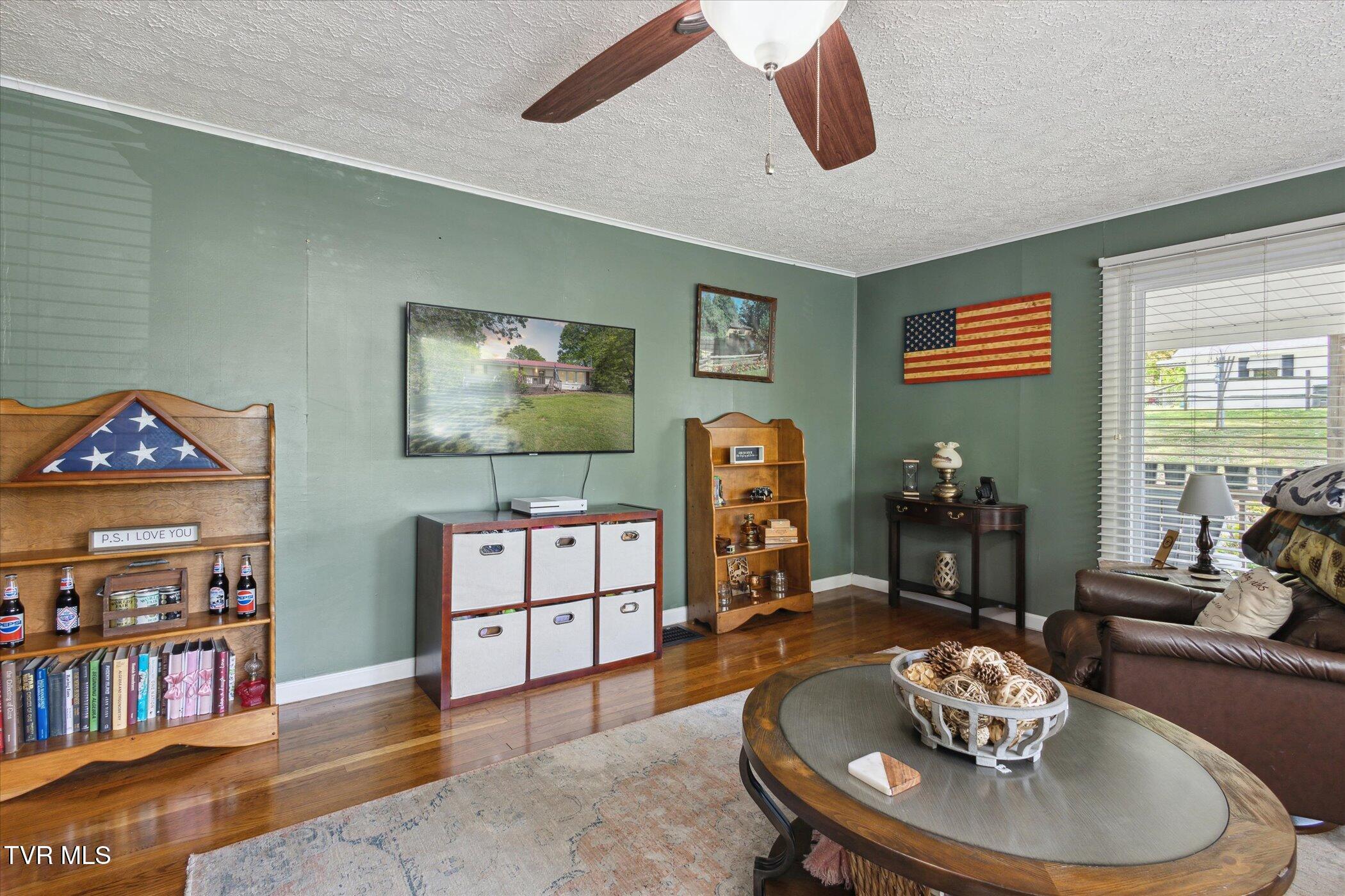 330 Lovelace Mountain View Loop