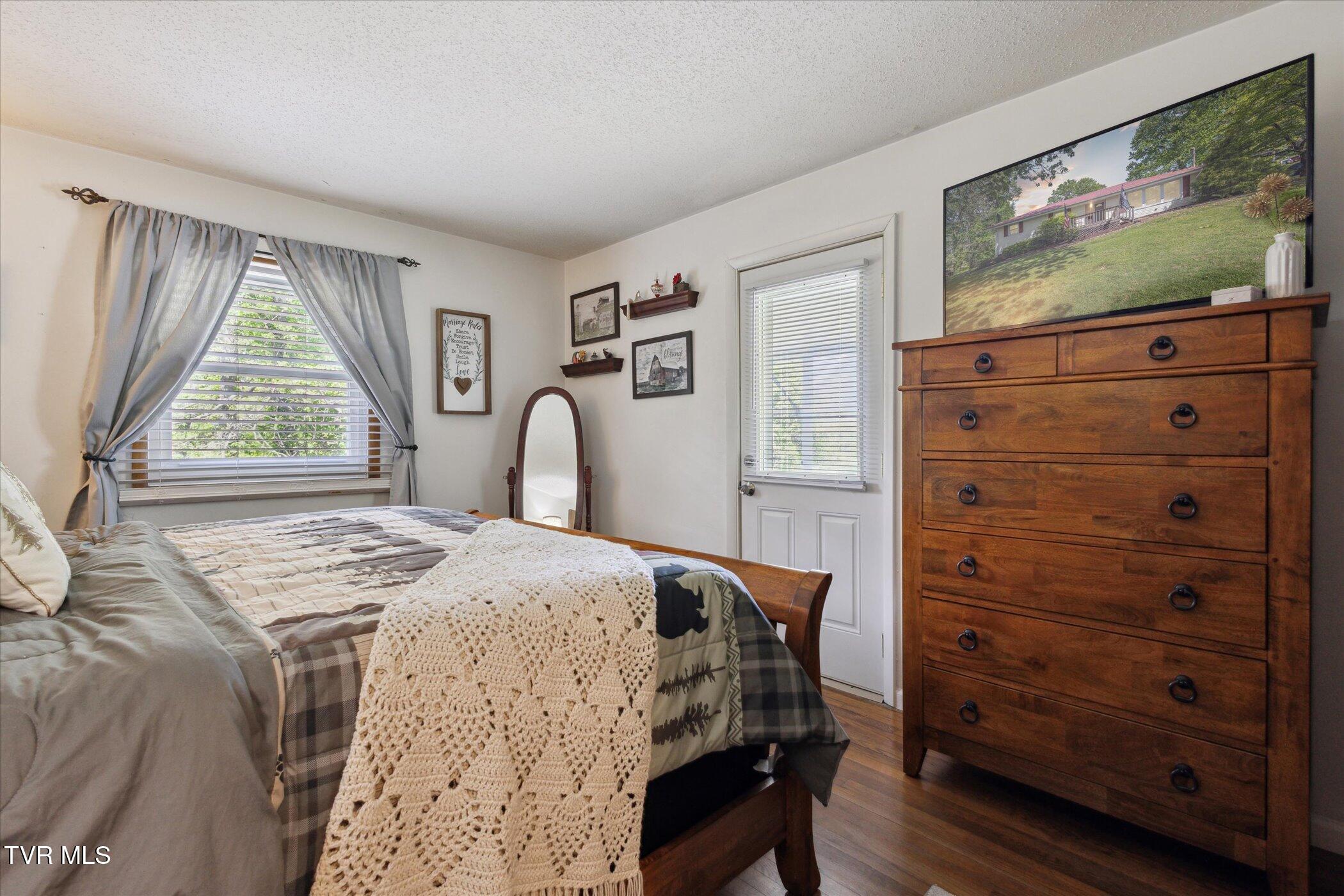 330 Lovelace Mountain View Loop