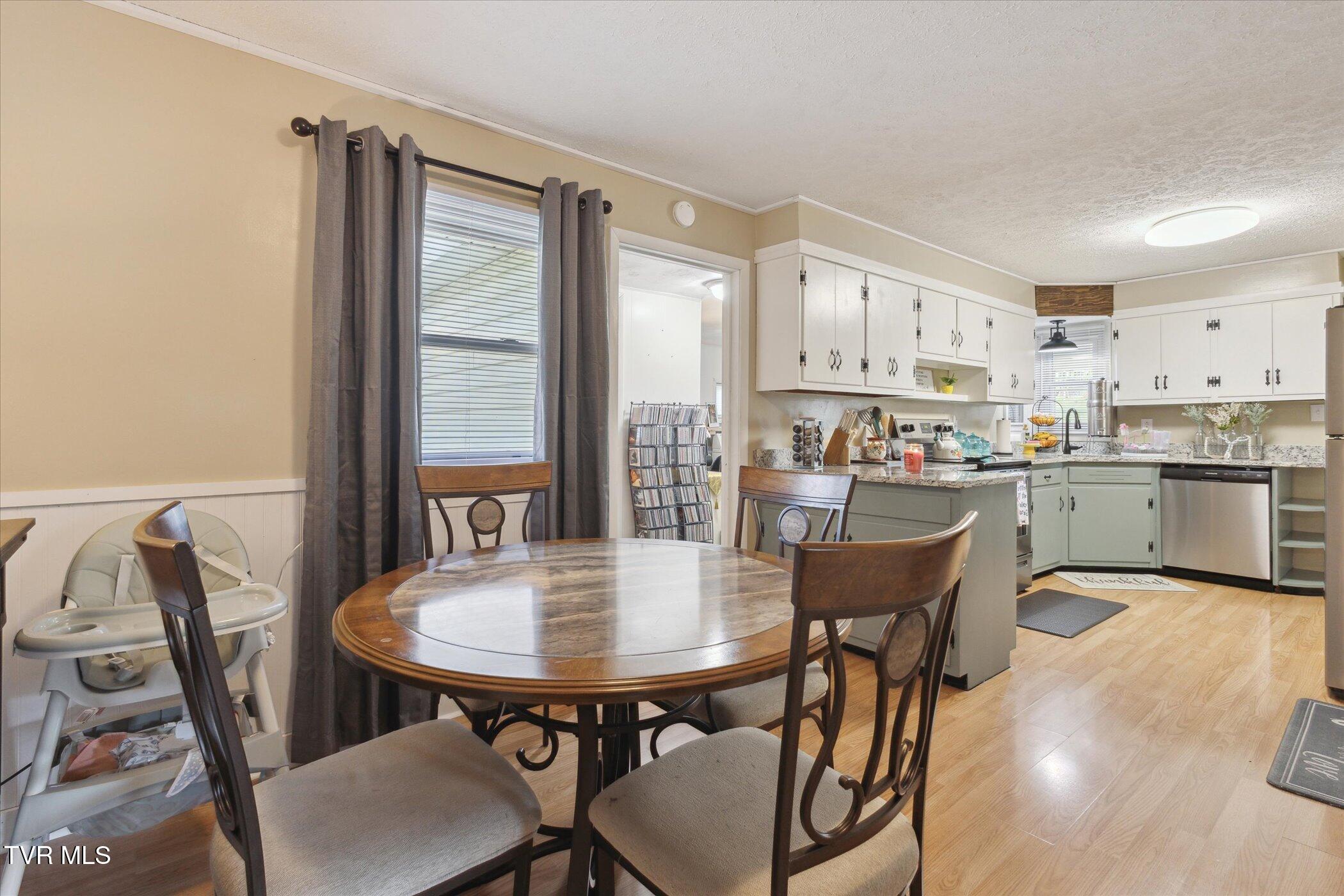 330 Lovelace Mountain View Loop