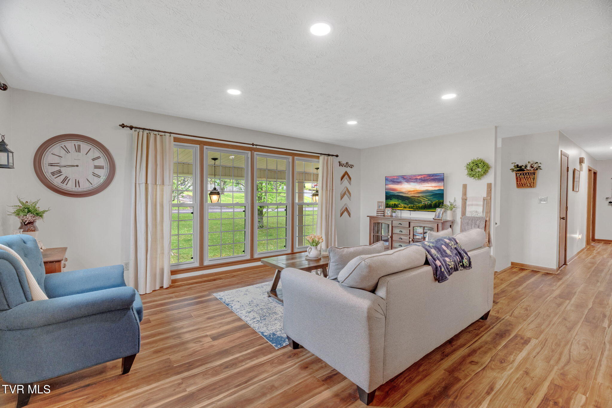 337 Flourville Road