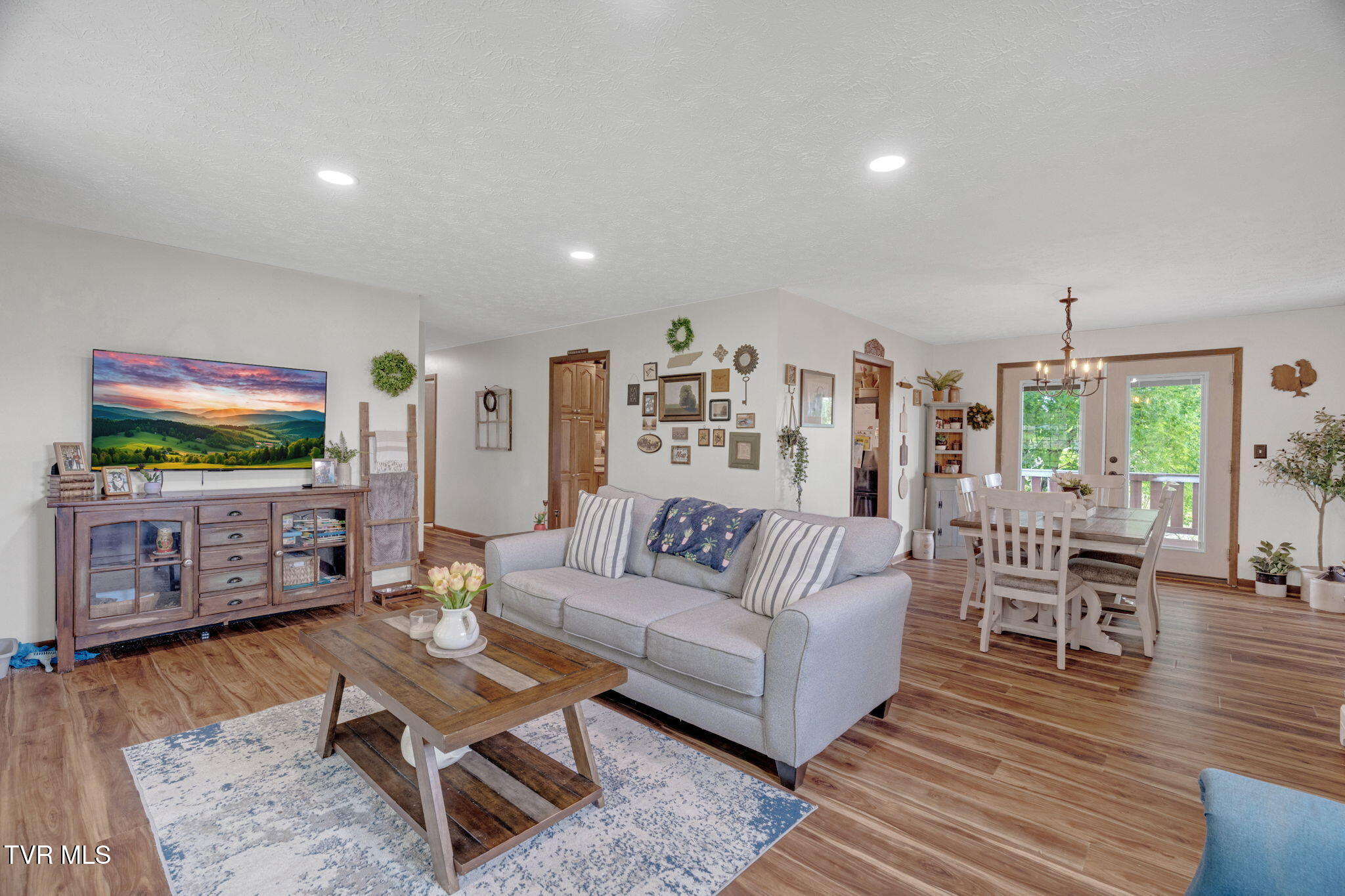 337 Flourville Road