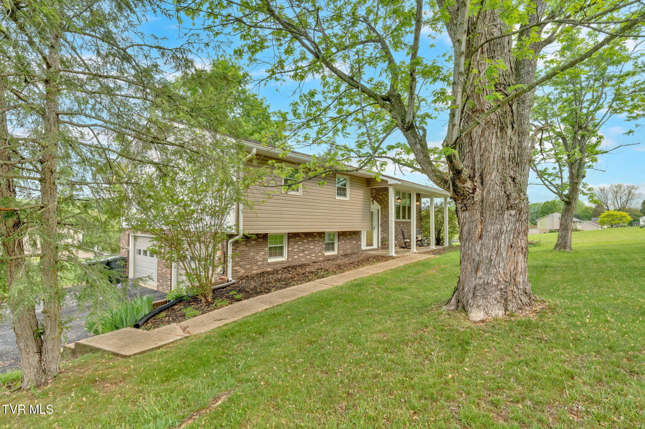 337 Flourville Road