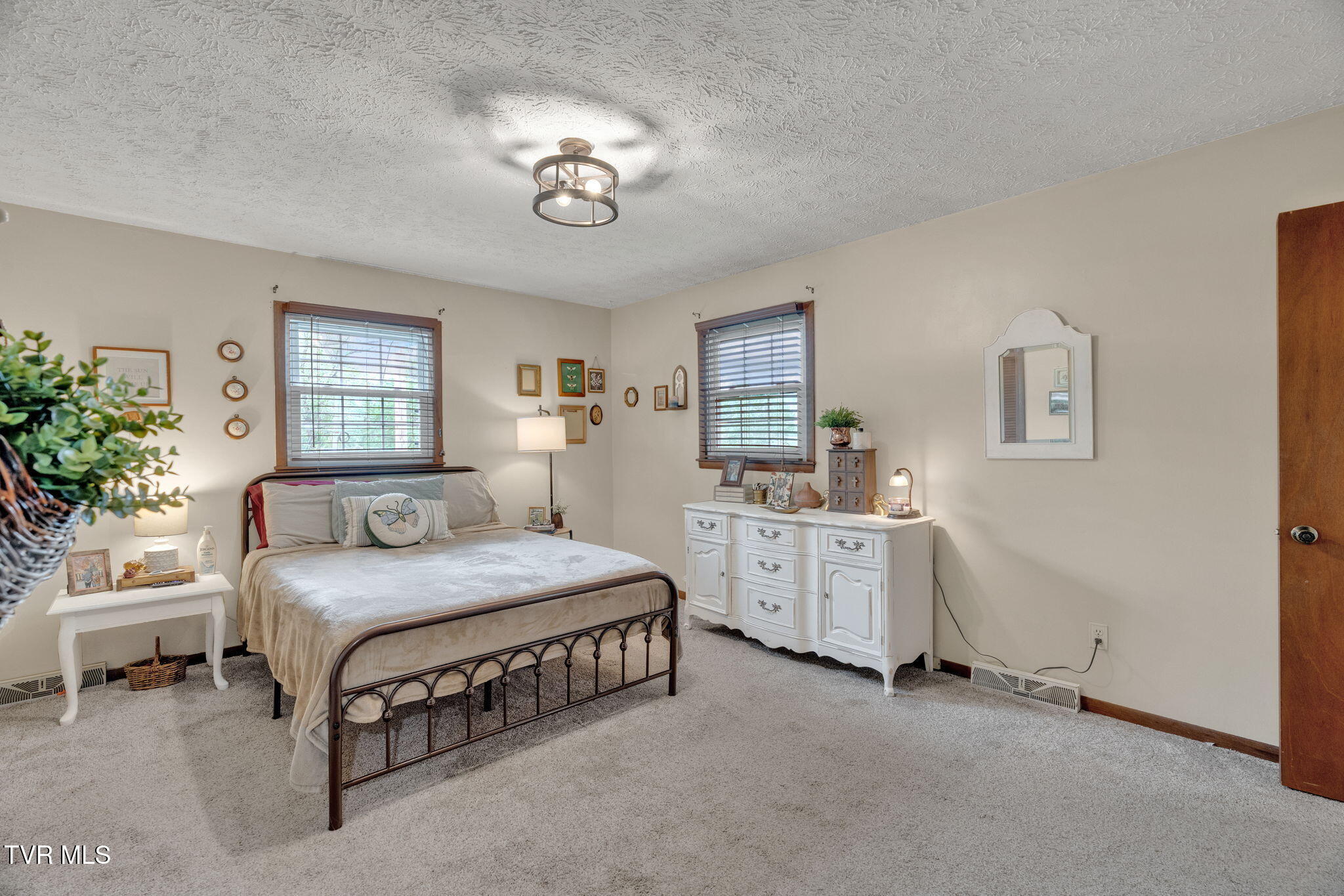 337 Flourville Road