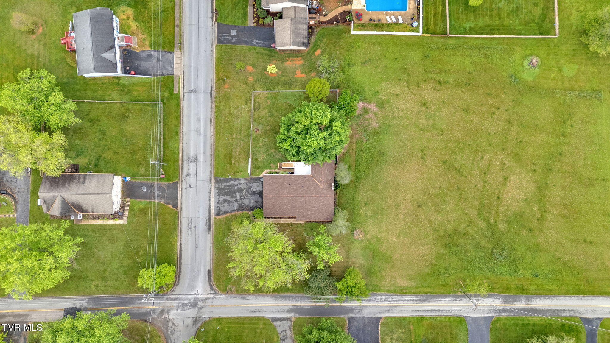 337 Flourville Road