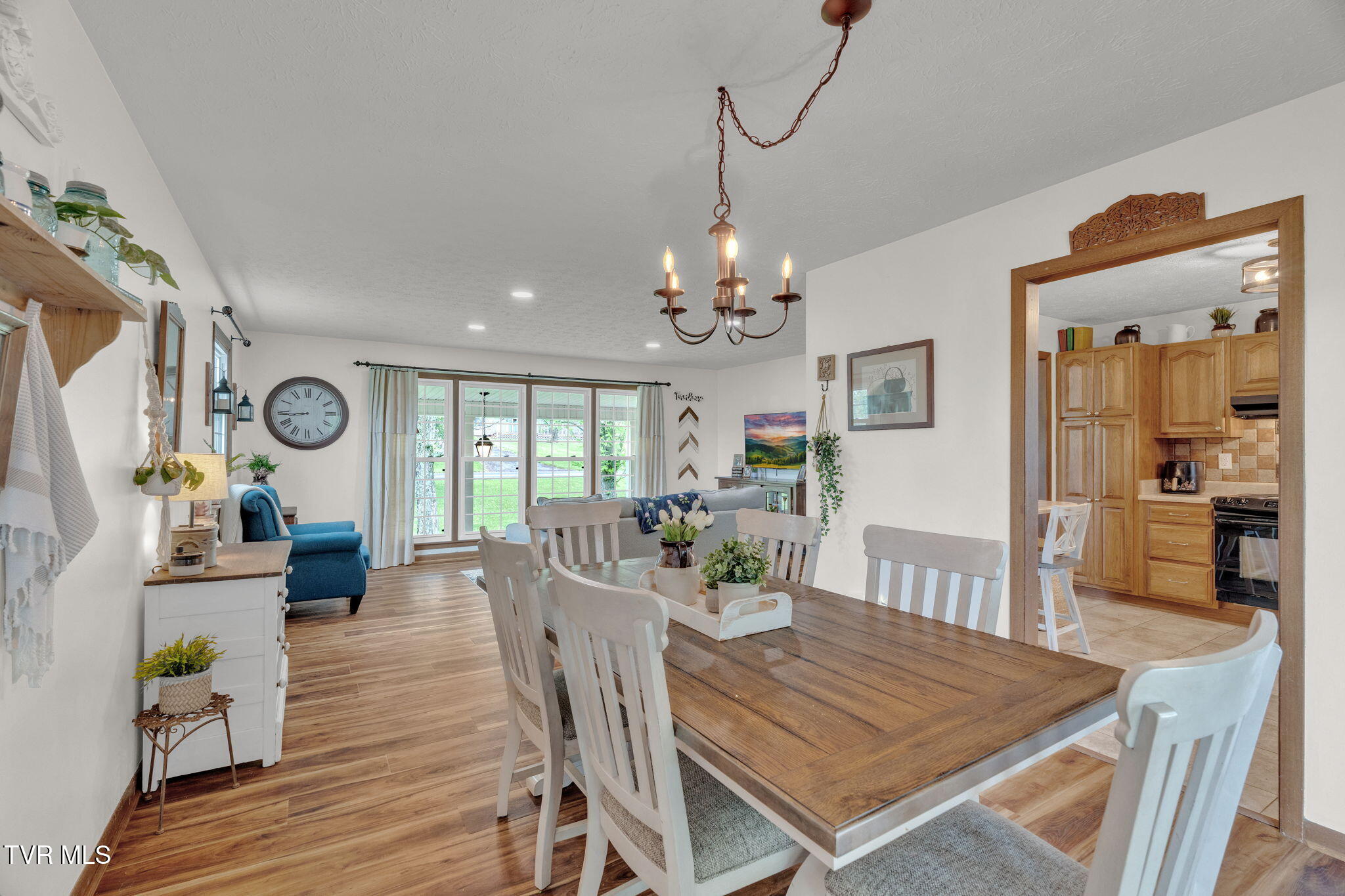 337 Flourville Road