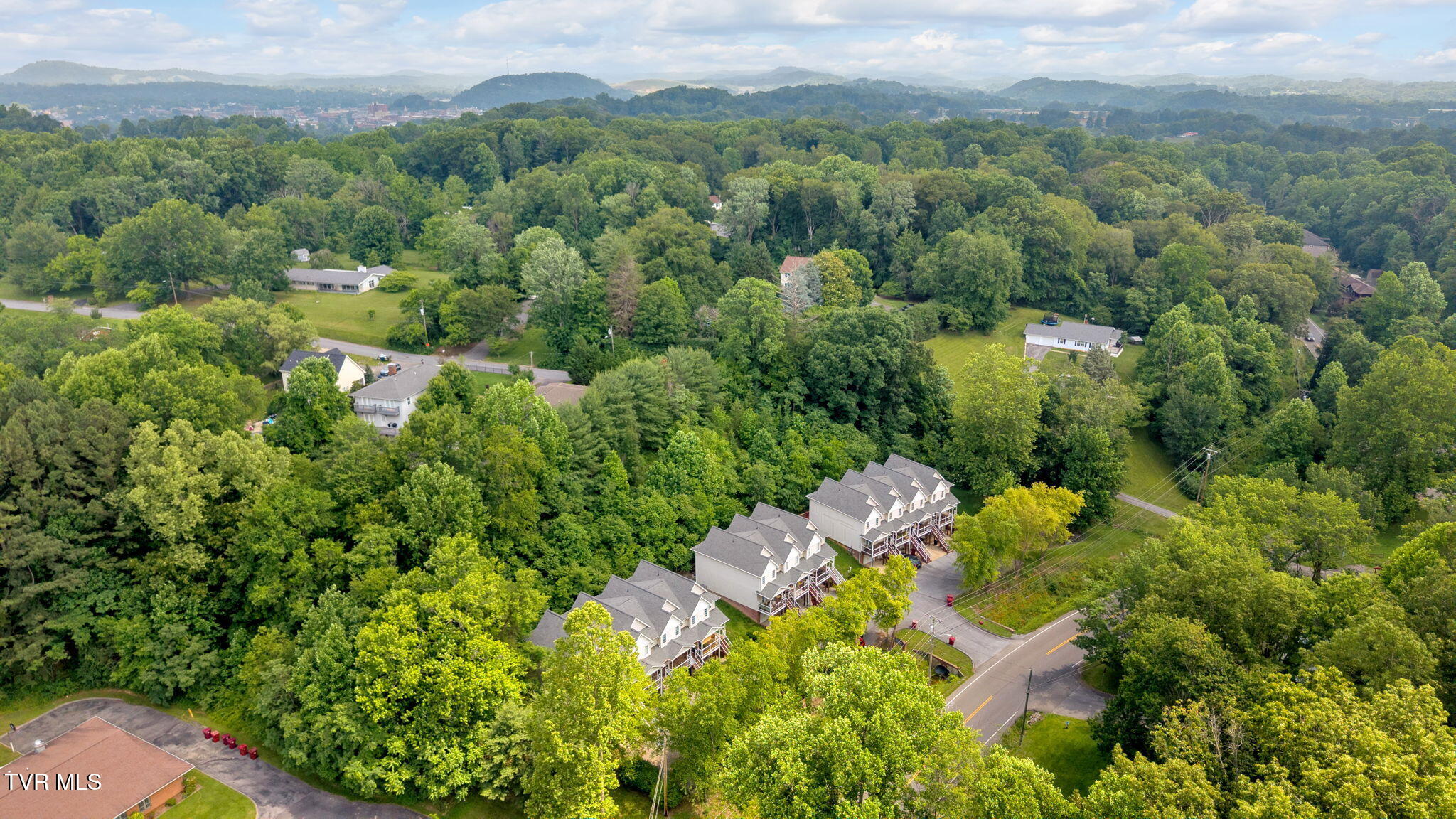 1102 Cherokee Road 1