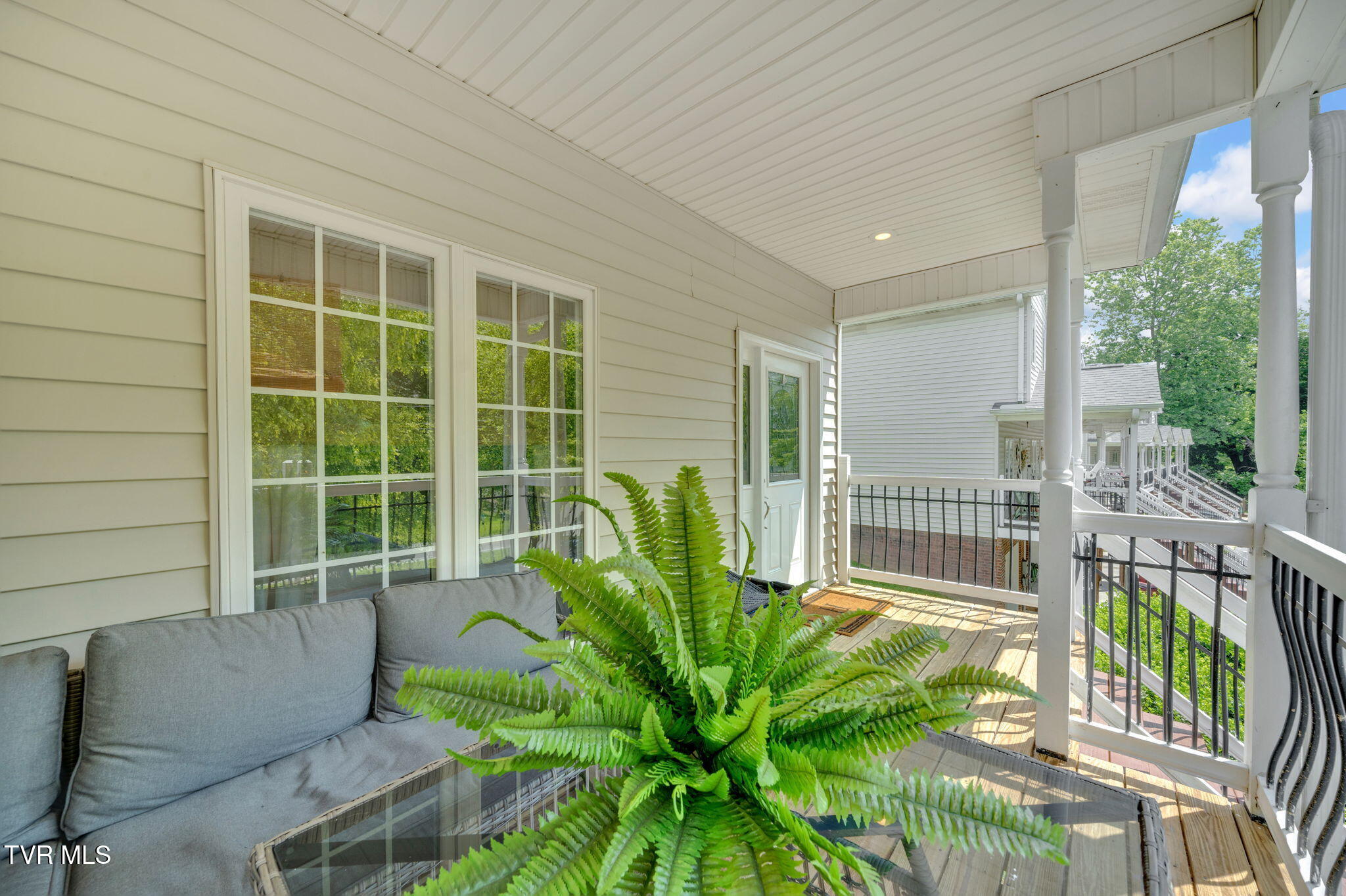 1102 Cherokee Road 1