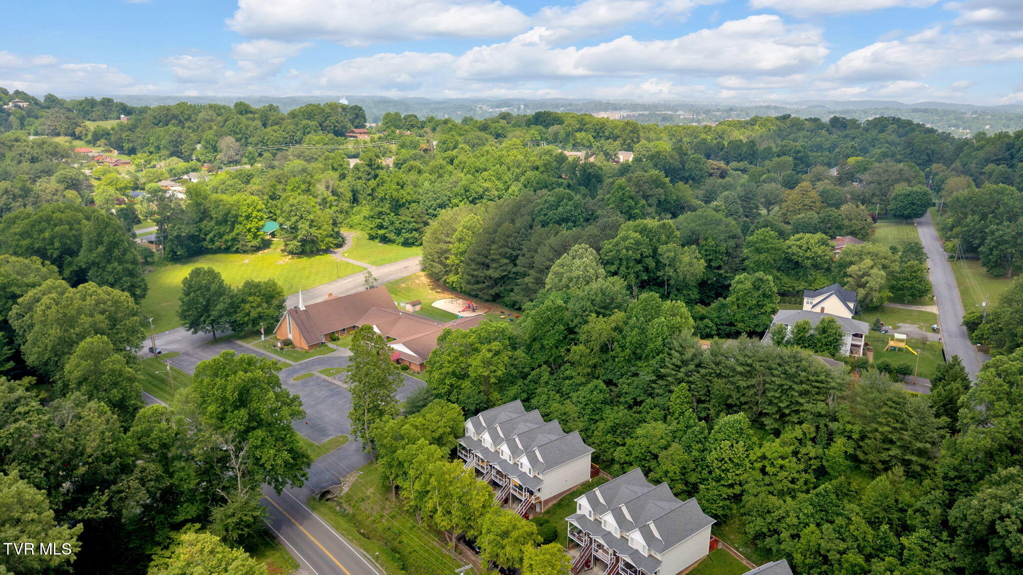 1102 Cherokee Road 1
