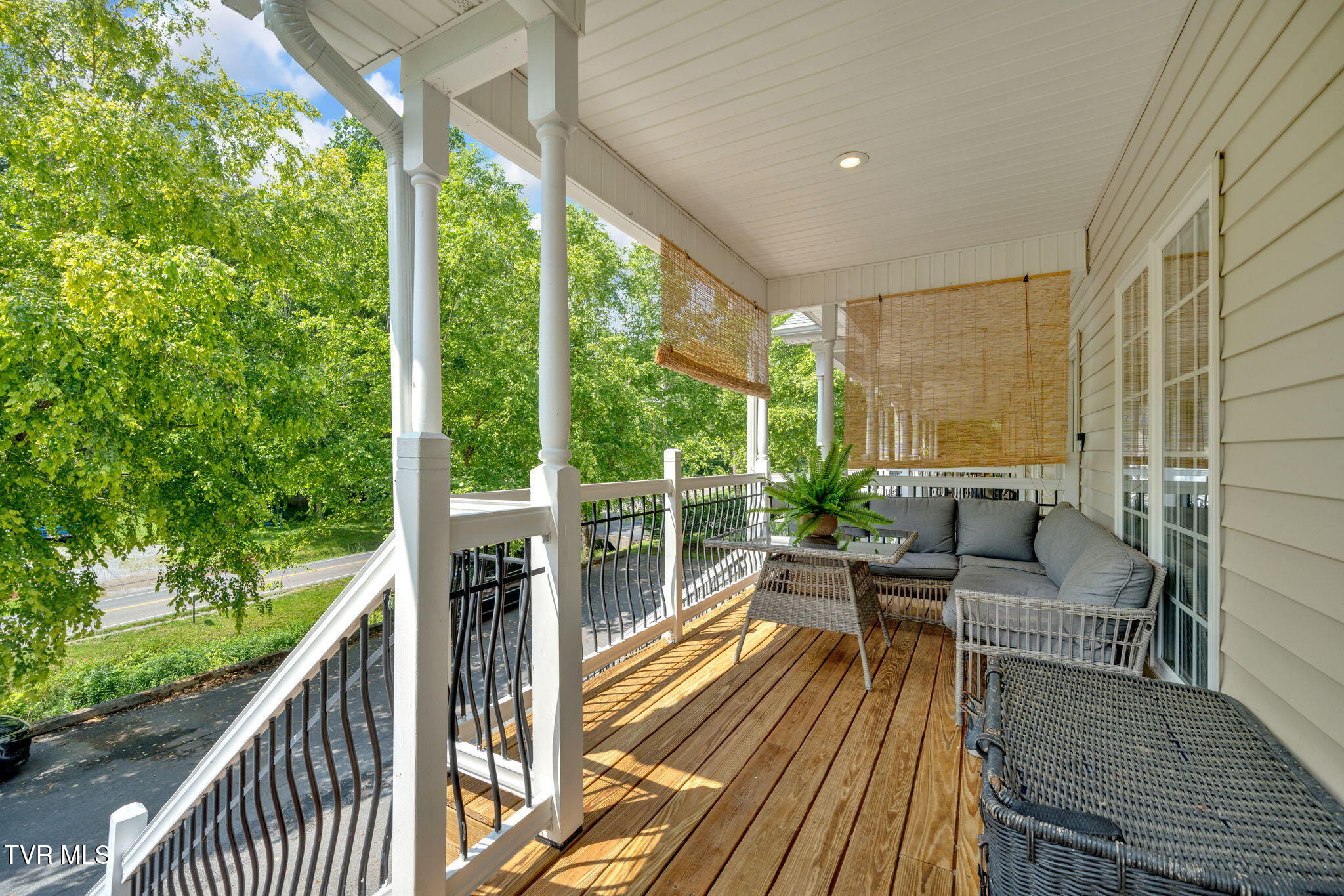 1102 Cherokee Road 1
