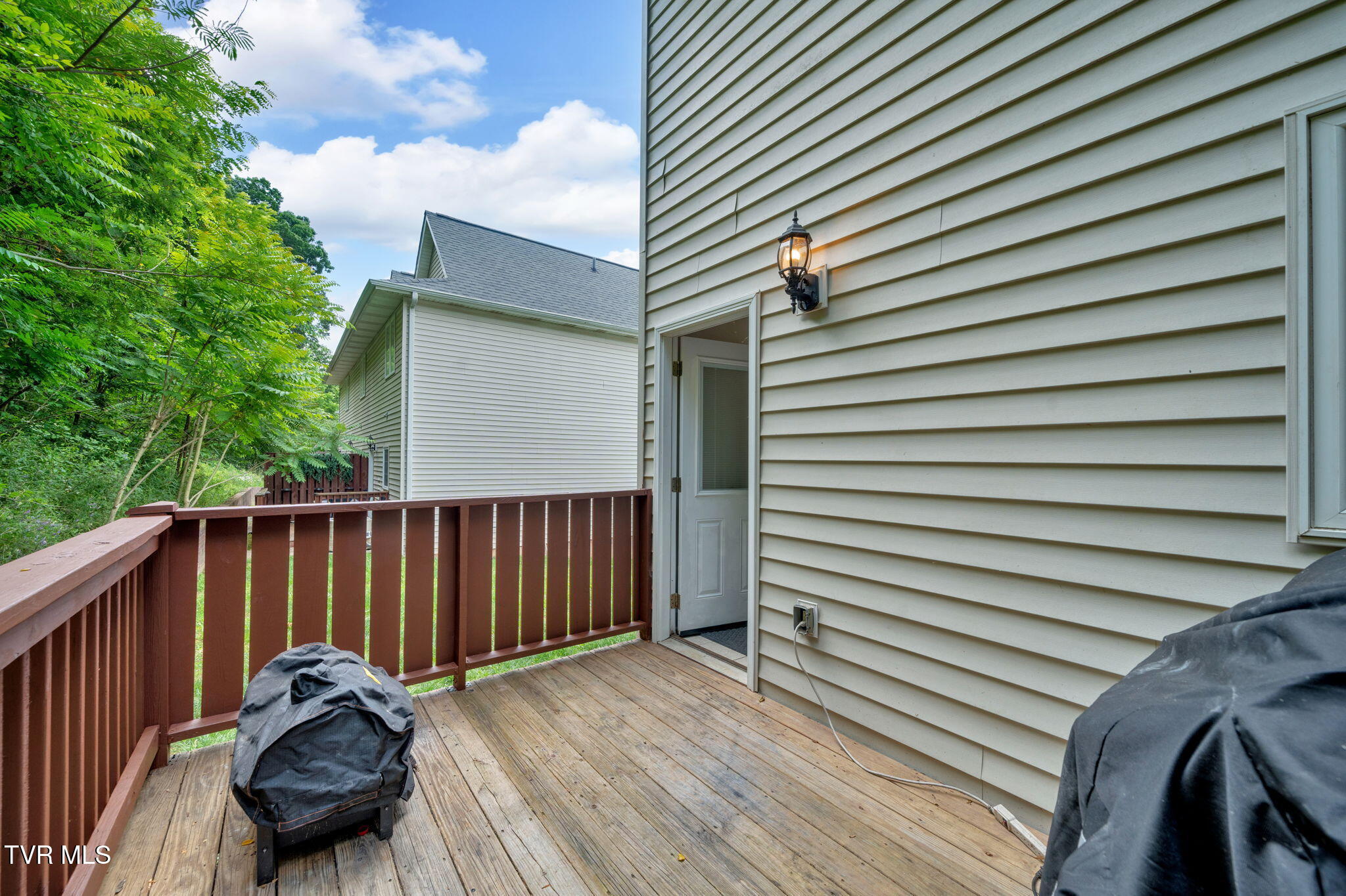 1102 Cherokee Road 1