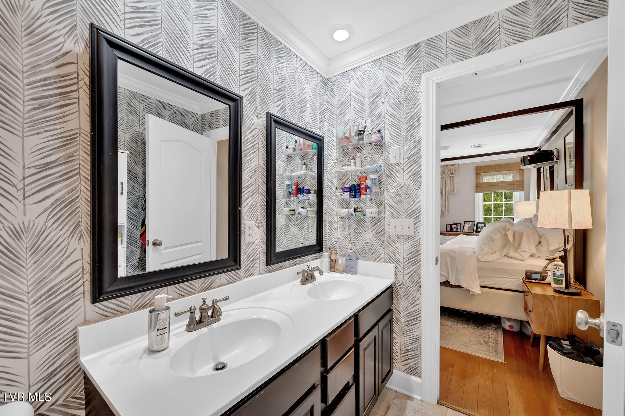 1102 Cherokee Road 1