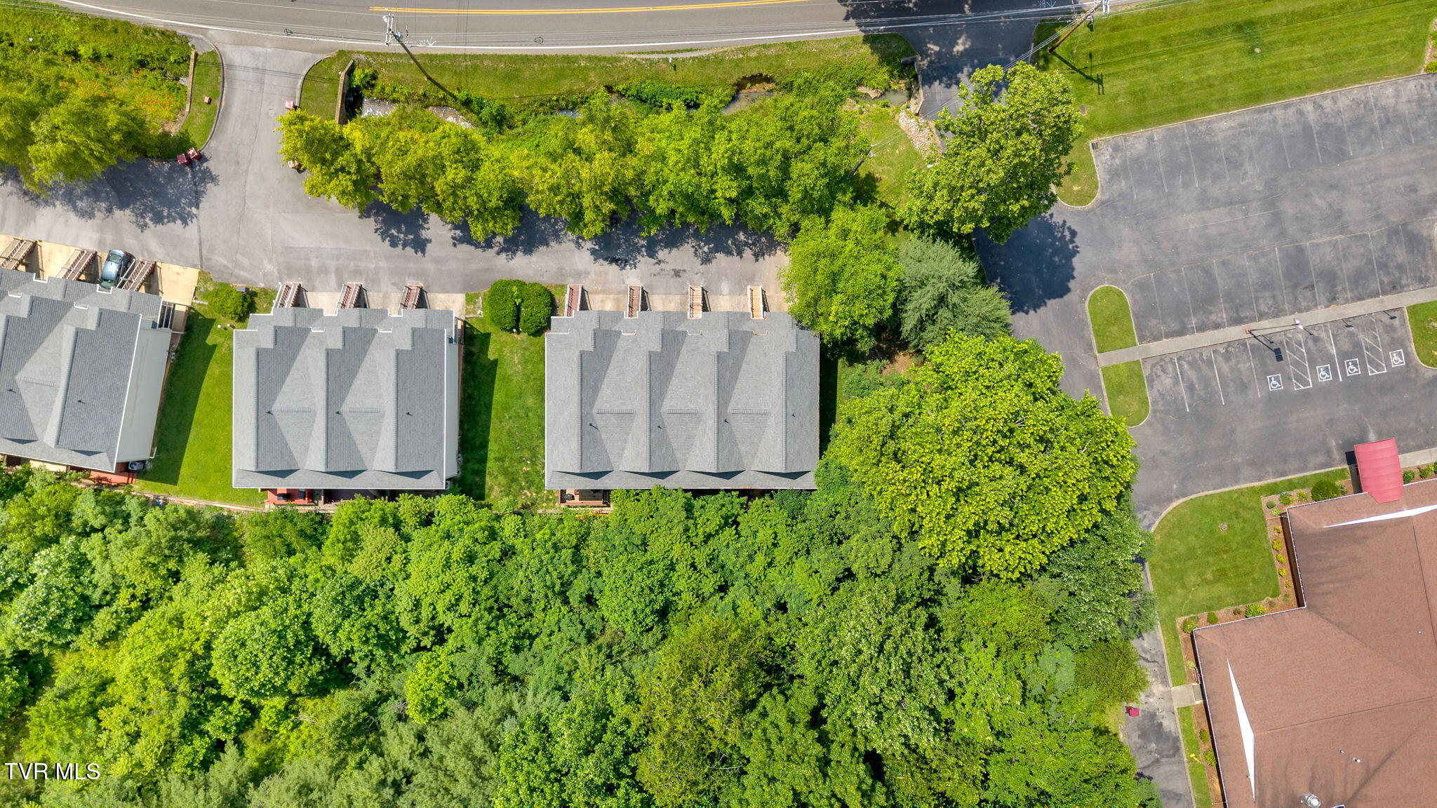 1102 Cherokee Road 1