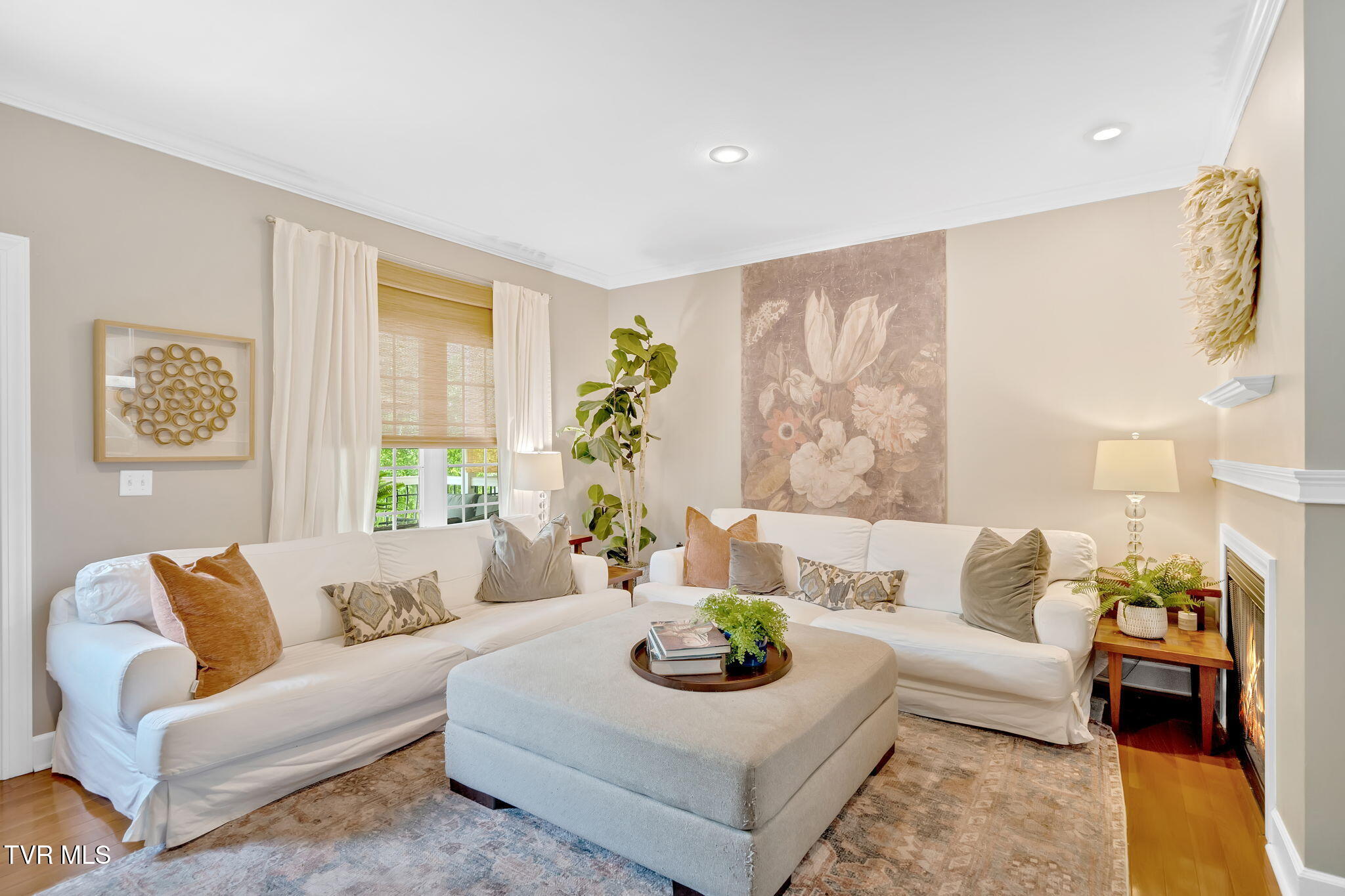 1102 Cherokee Road 1