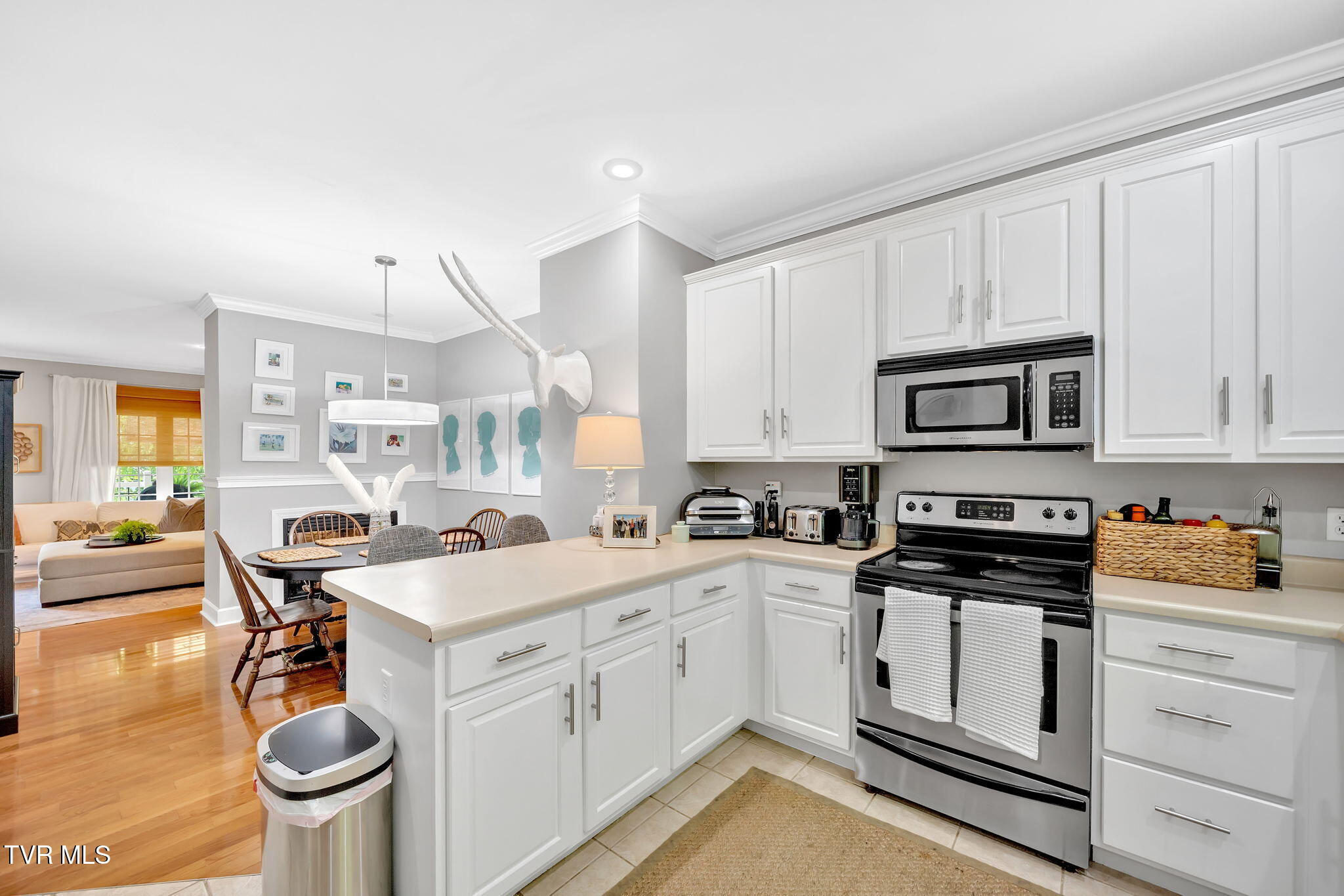 1102 Cherokee Road 1