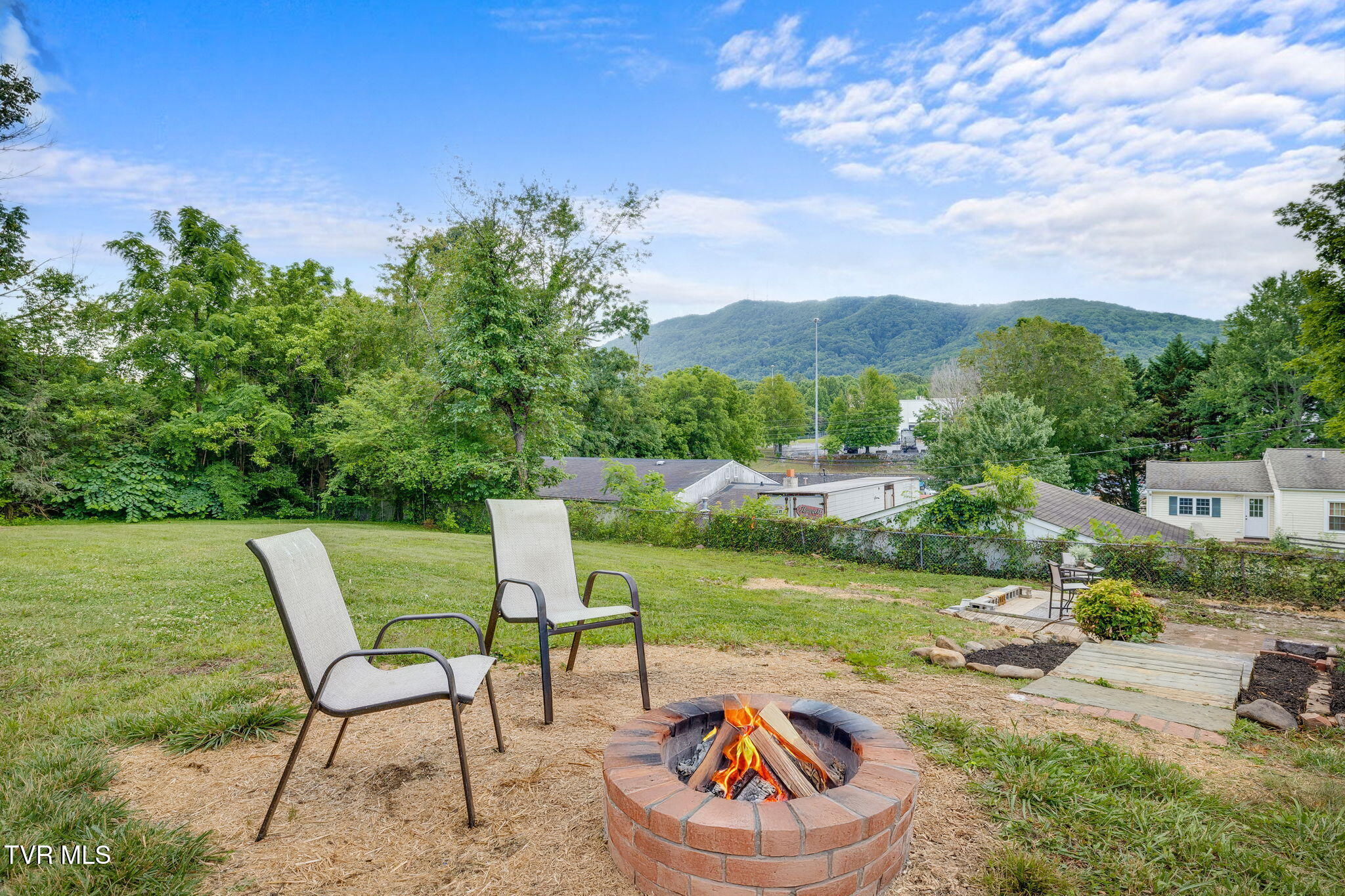 120 Mayflower Road