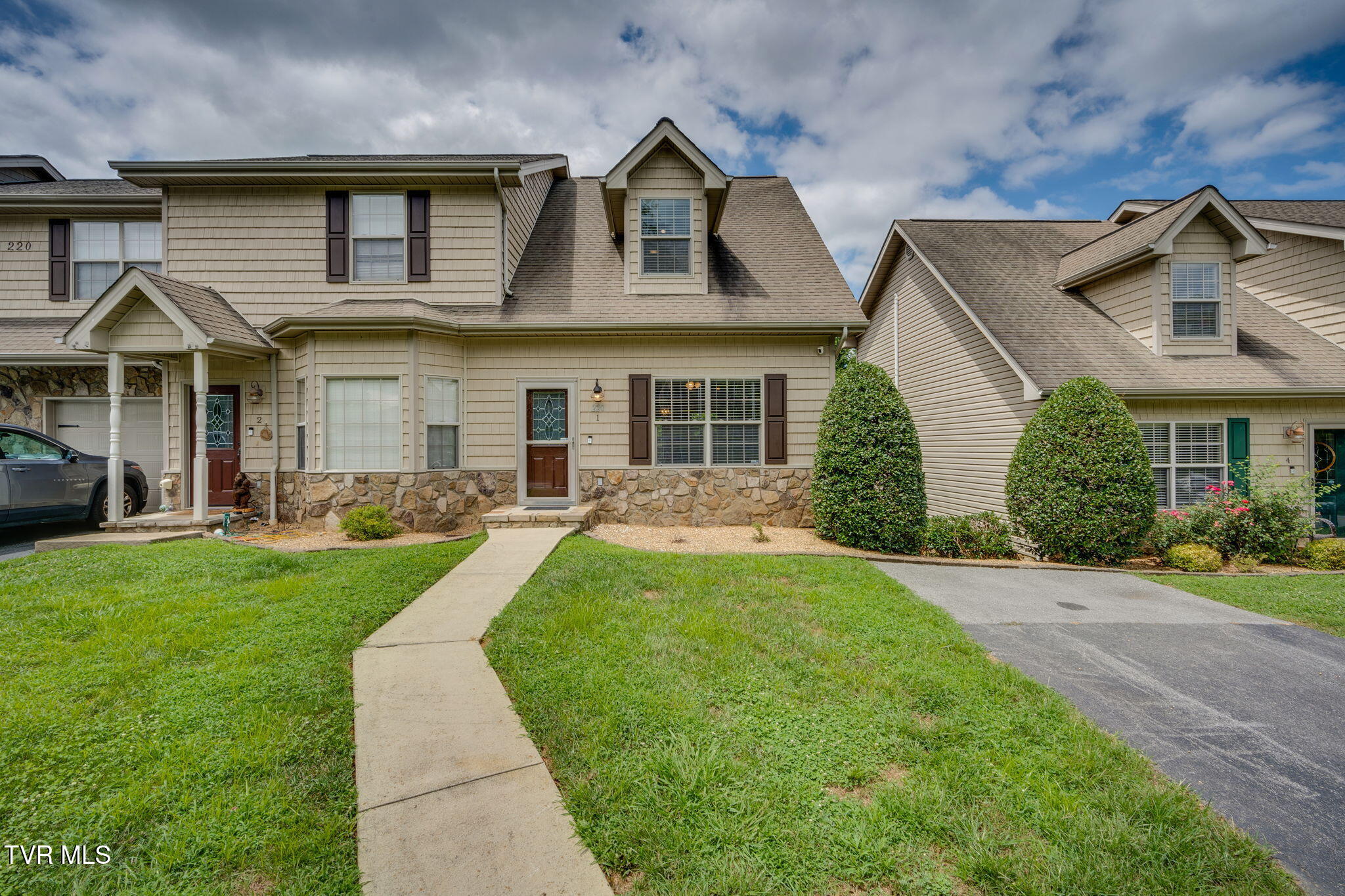 220 Cedar Creek Road 1