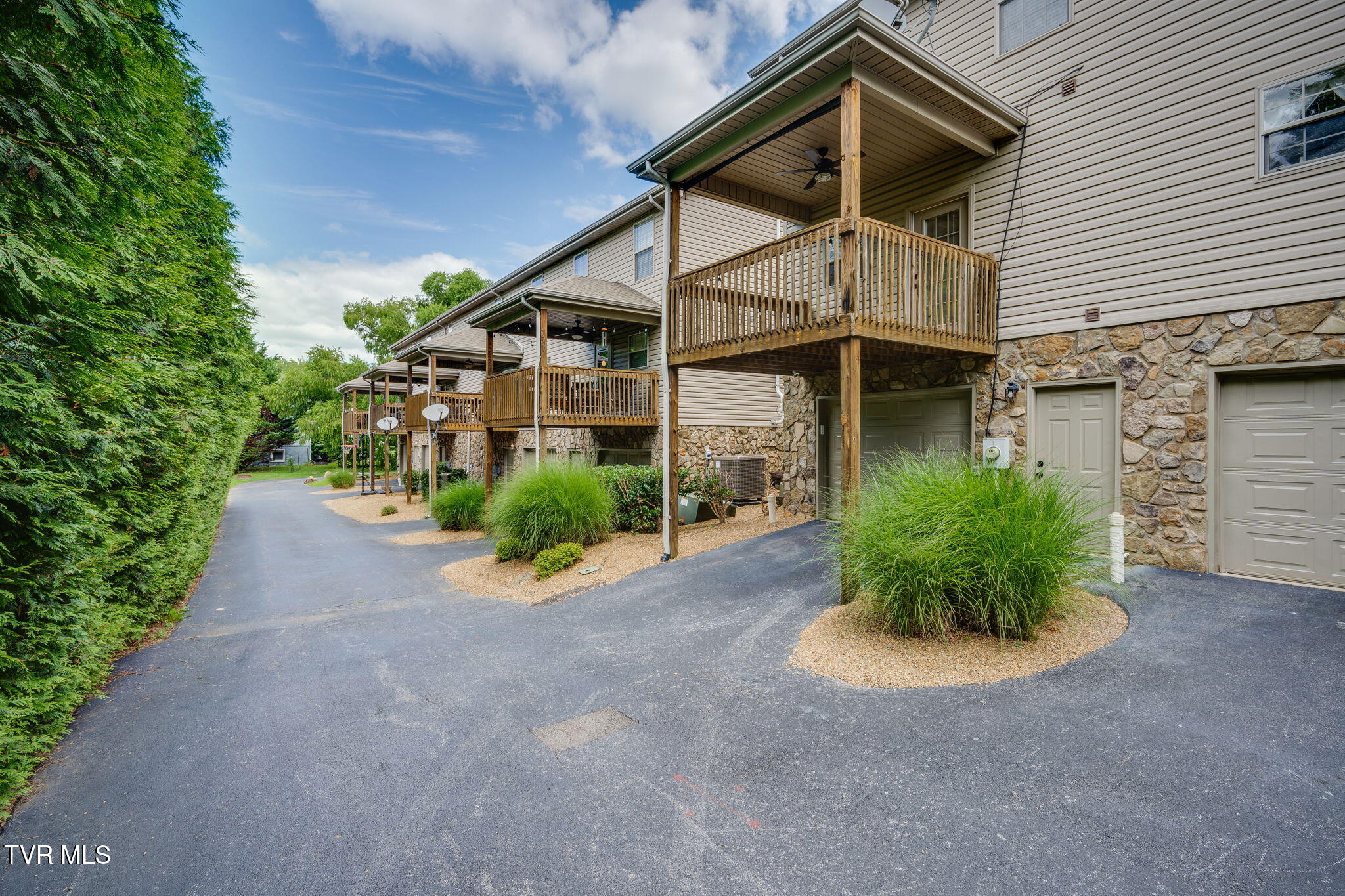 220 Cedar Creek Road 1