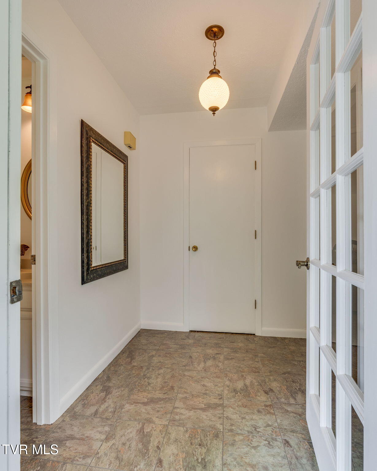 1712 Colonial Ridge Road