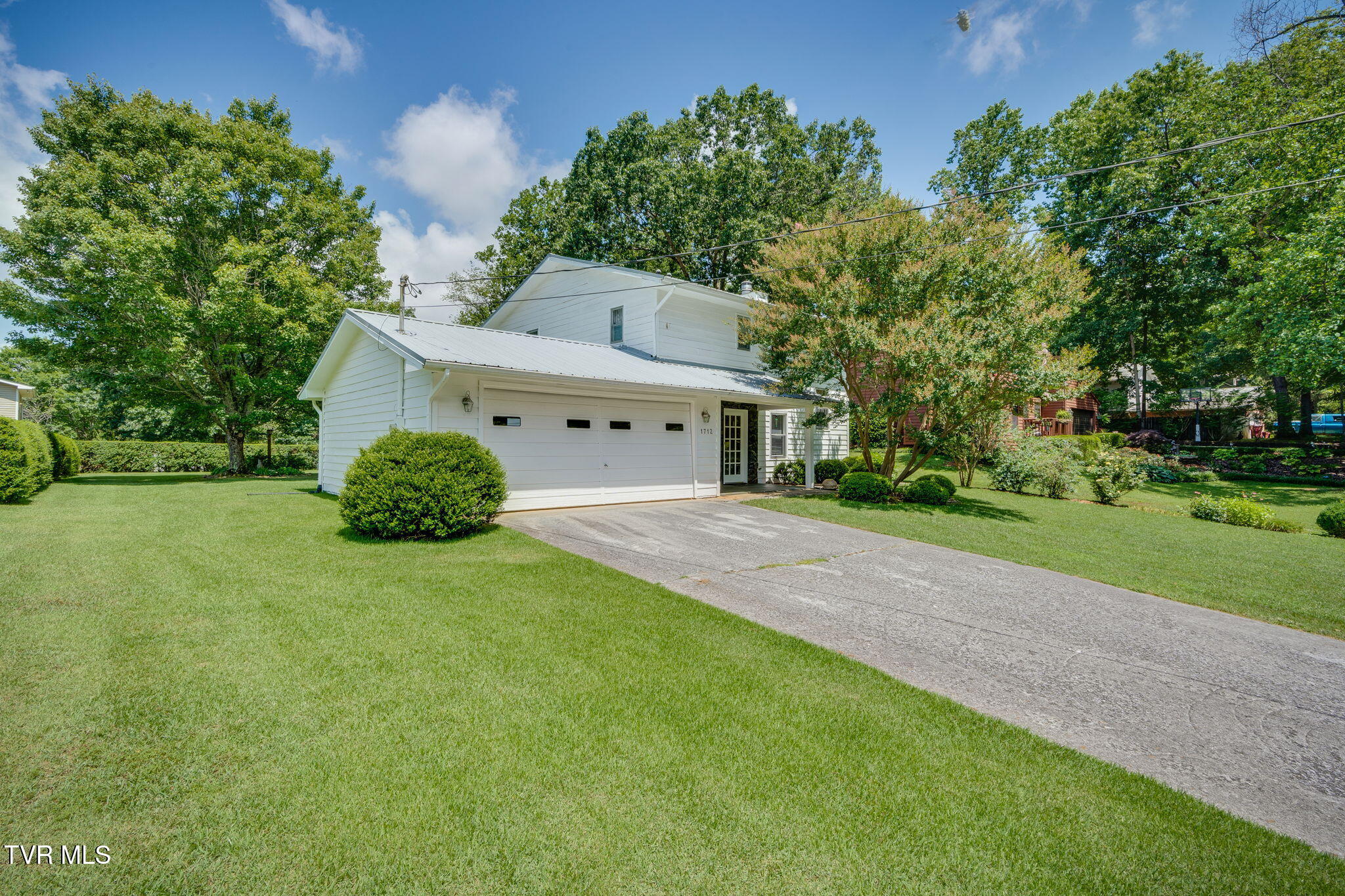 1712 Colonial Ridge Road