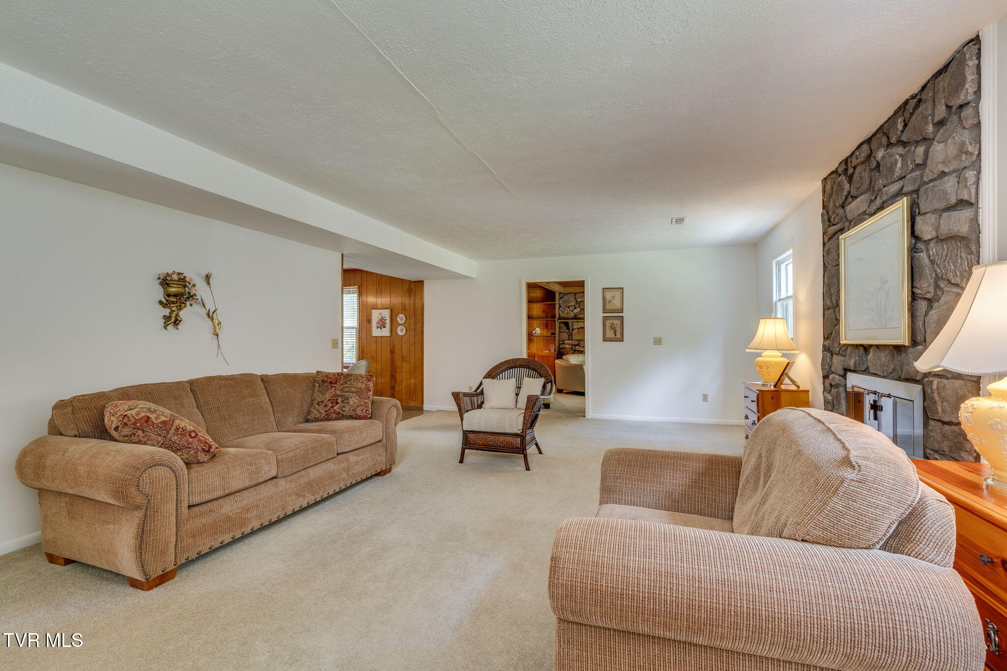1712 Colonial Ridge Road