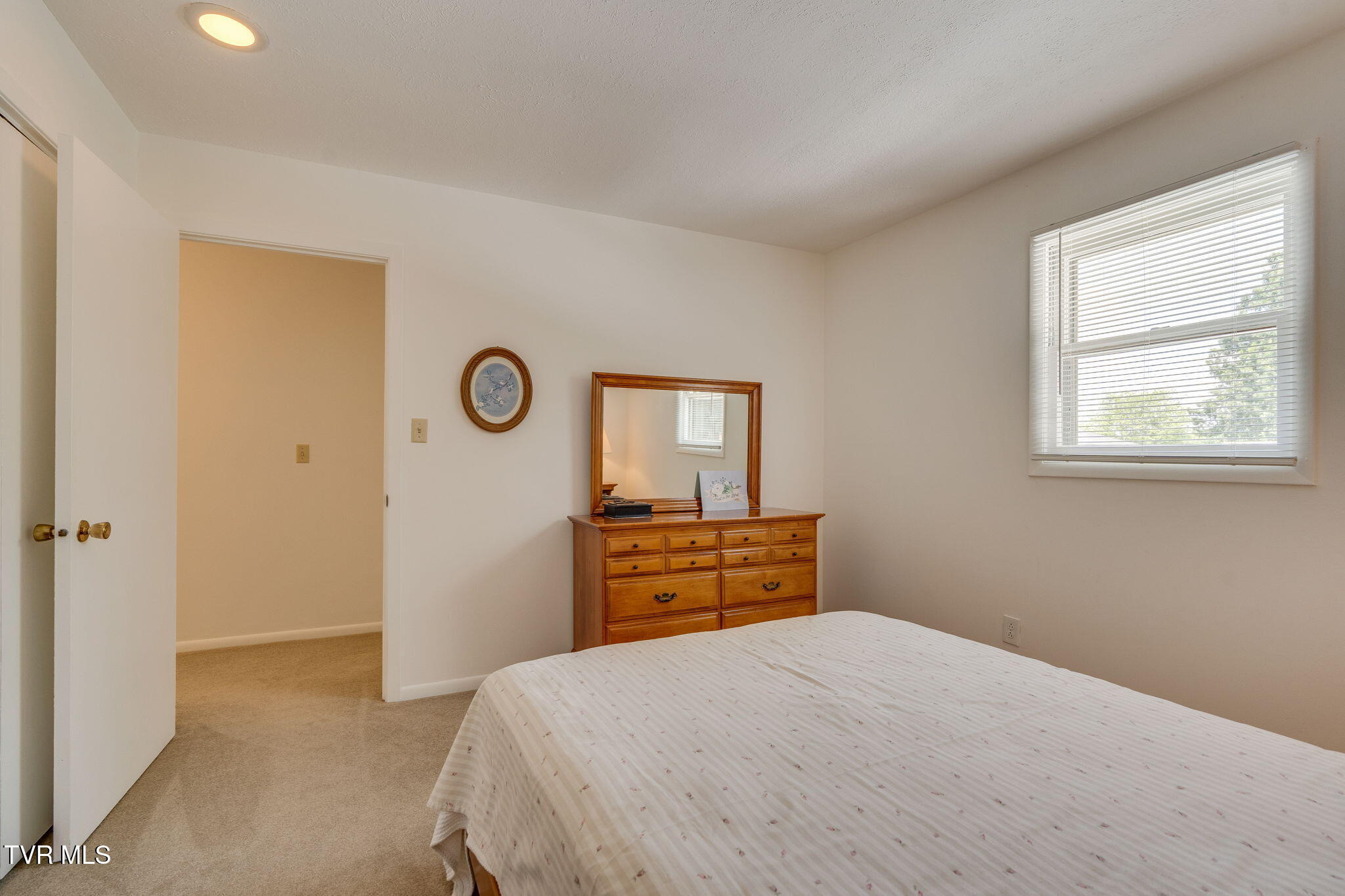 1712 Colonial Ridge Road
