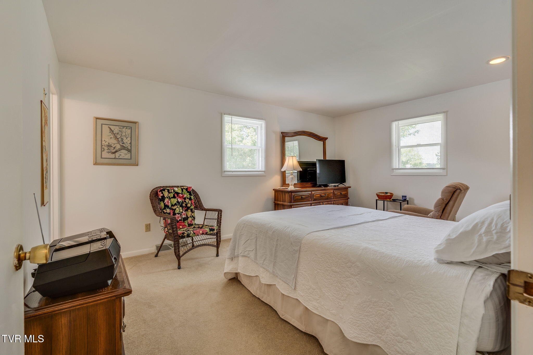 1712 Colonial Ridge Road