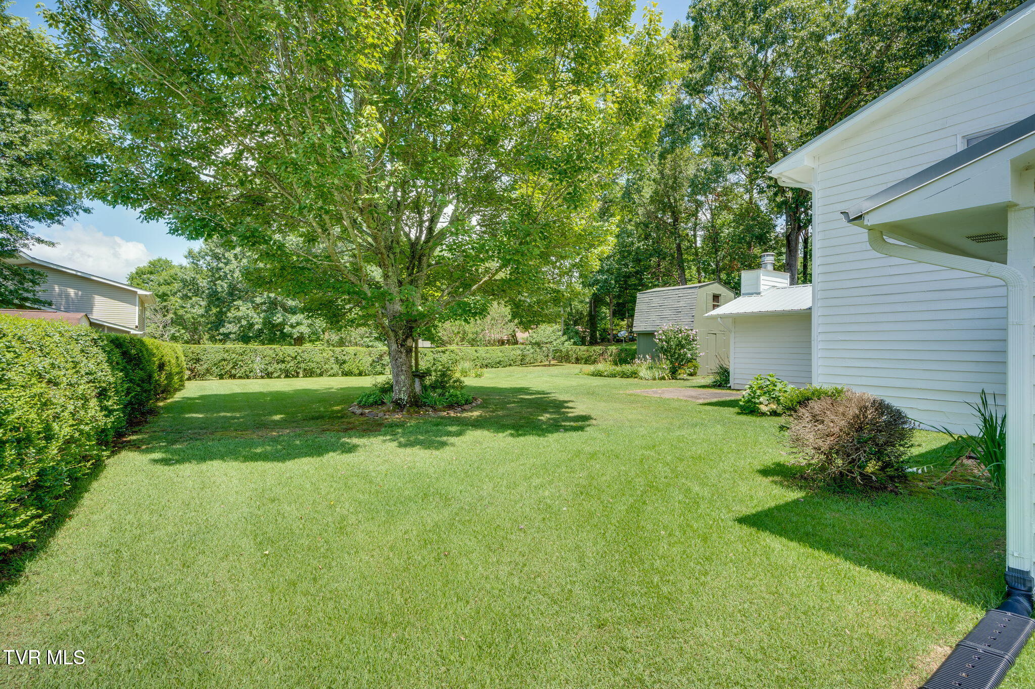 1712 Colonial Ridge Road