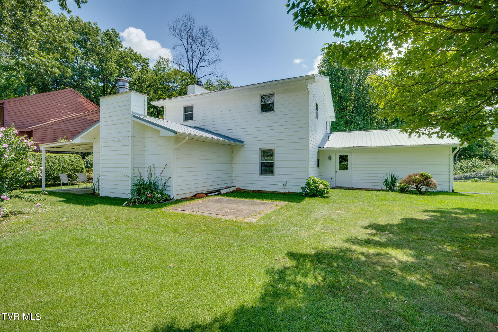 1712 Colonial Ridge Road
