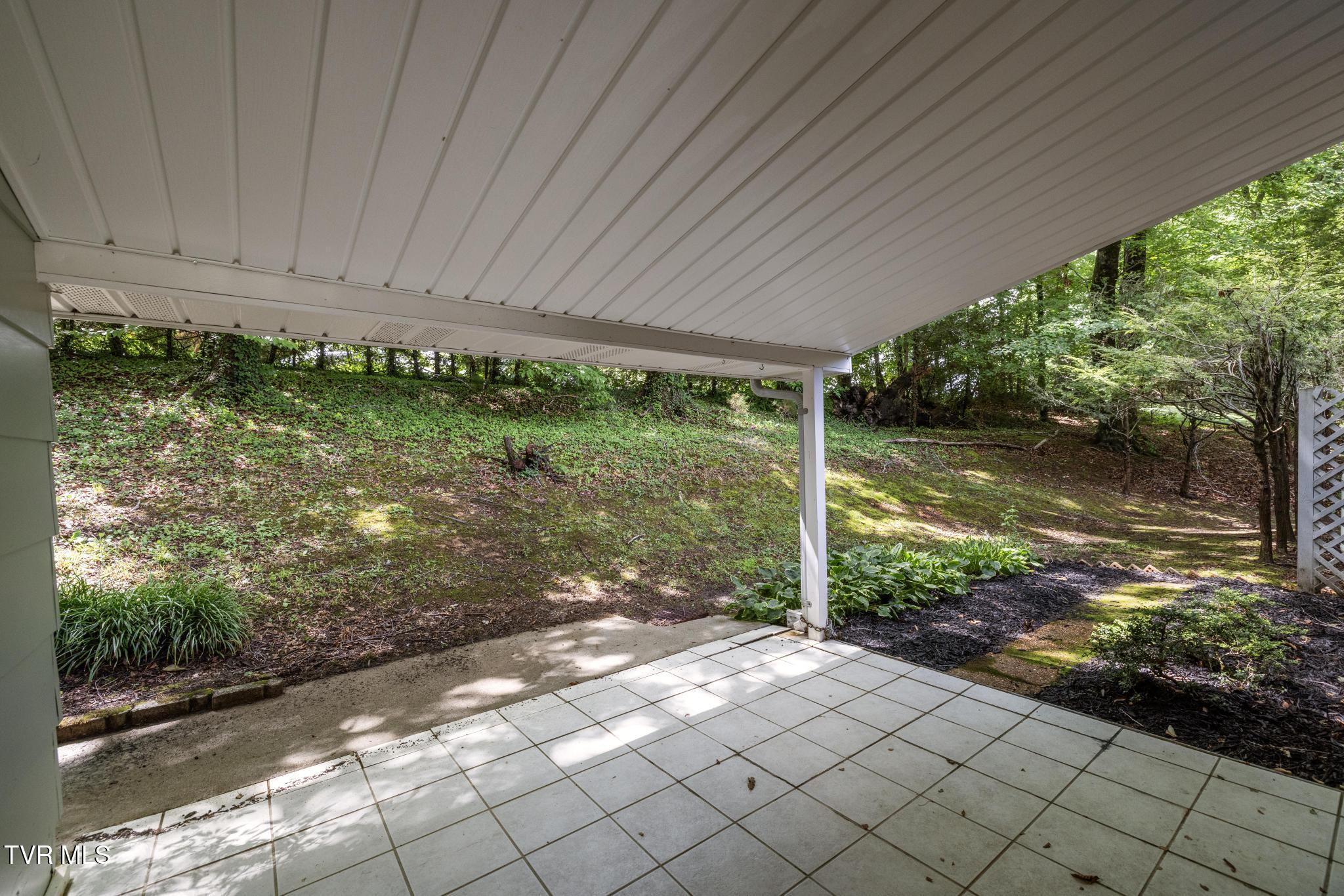 1813 Brook Hollow Road
