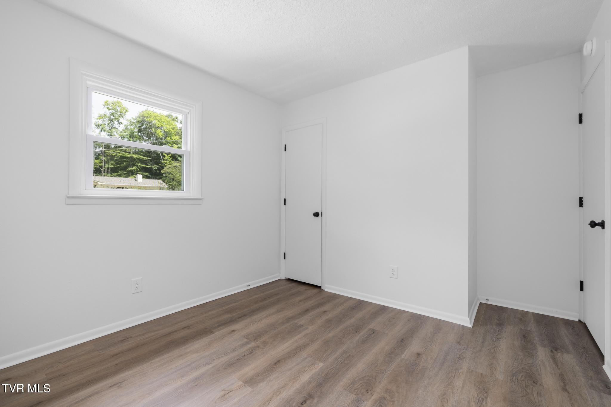 1813 Brook Hollow Road