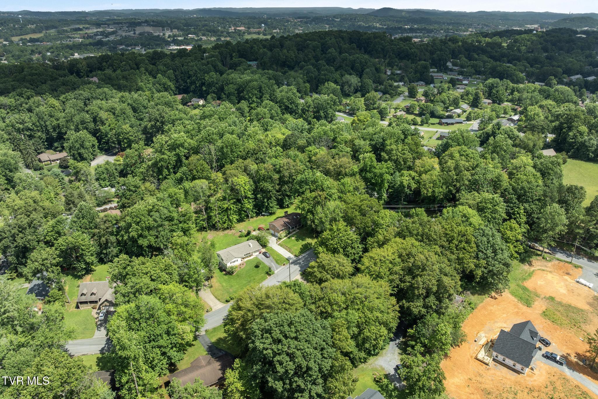 1813 Brook Hollow Road