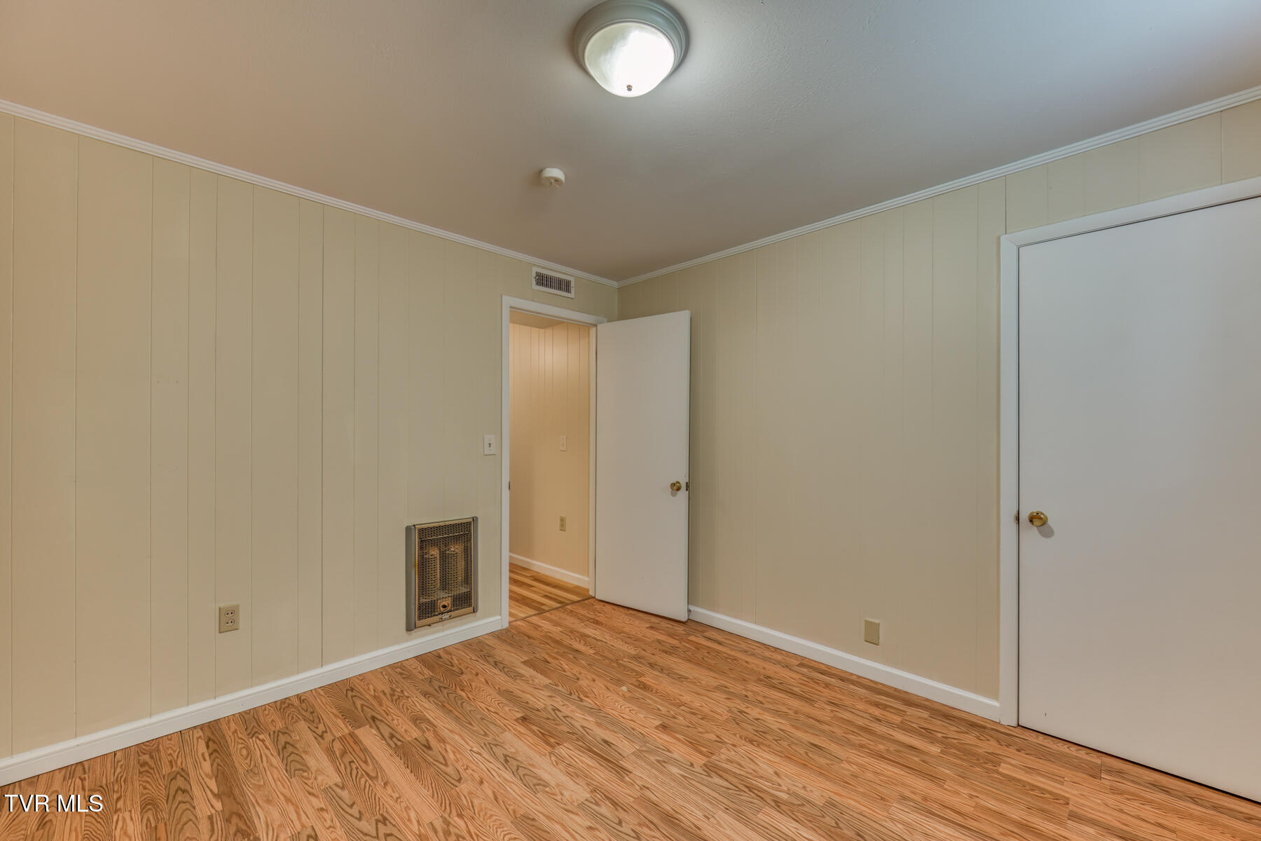 2233 Pendragon Road