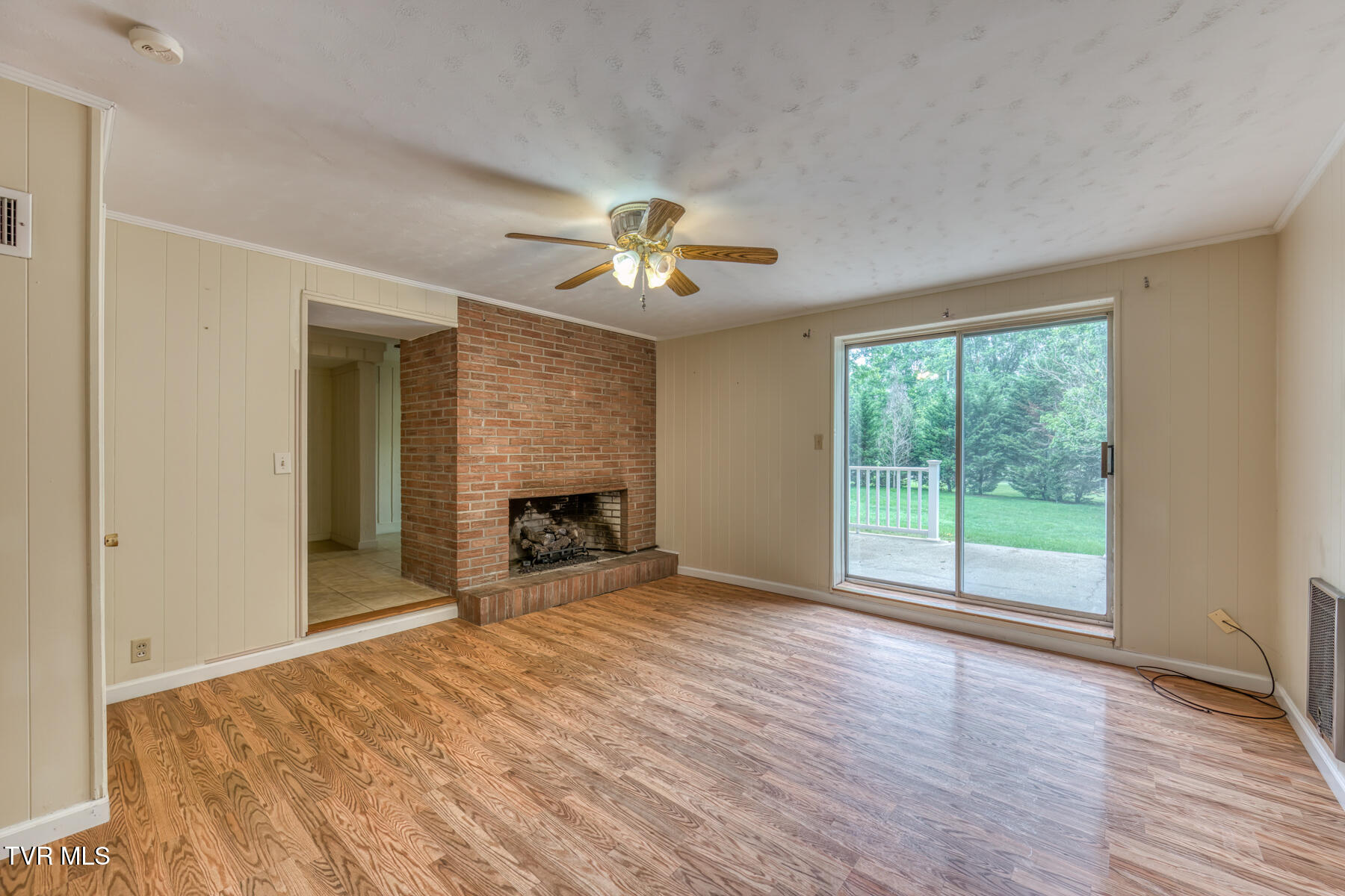 2233 Pendragon Road