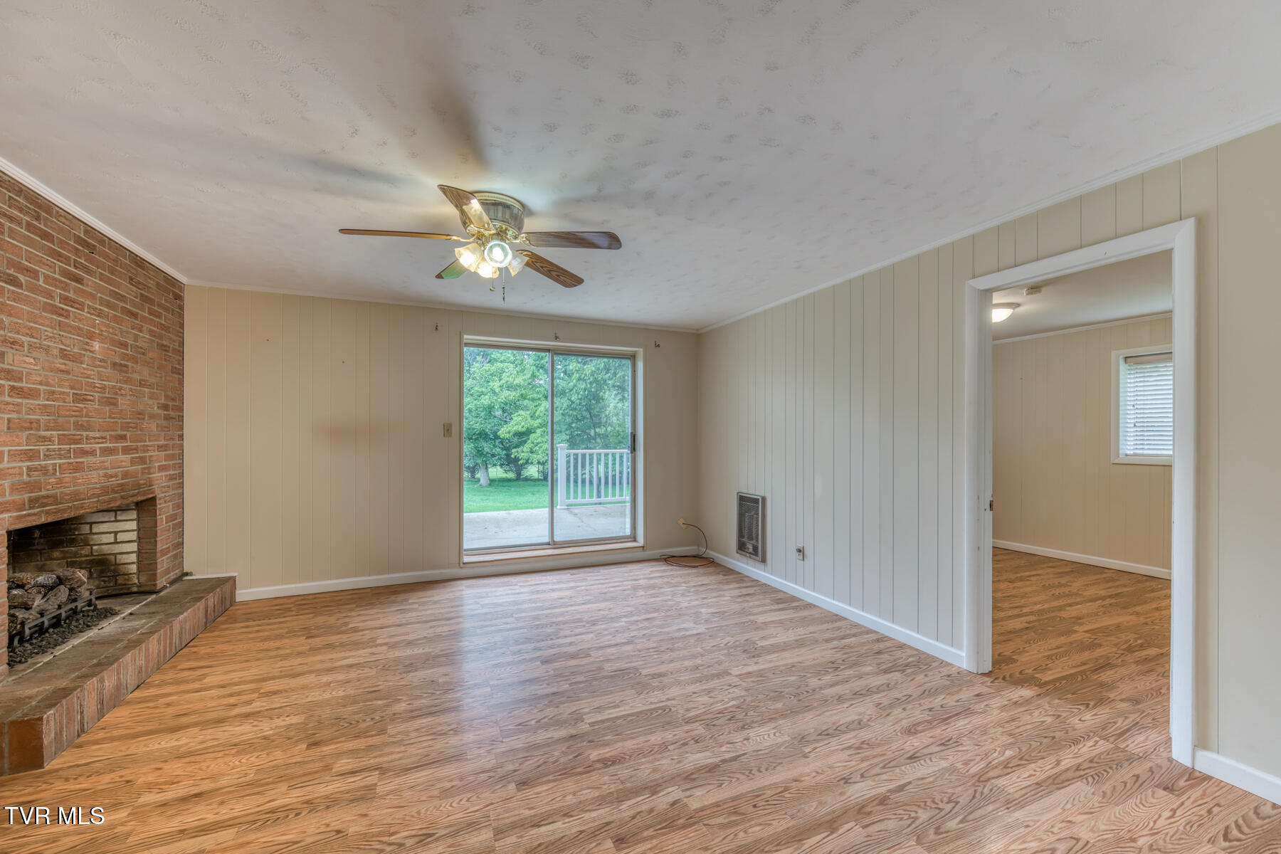 2233 Pendragon Road