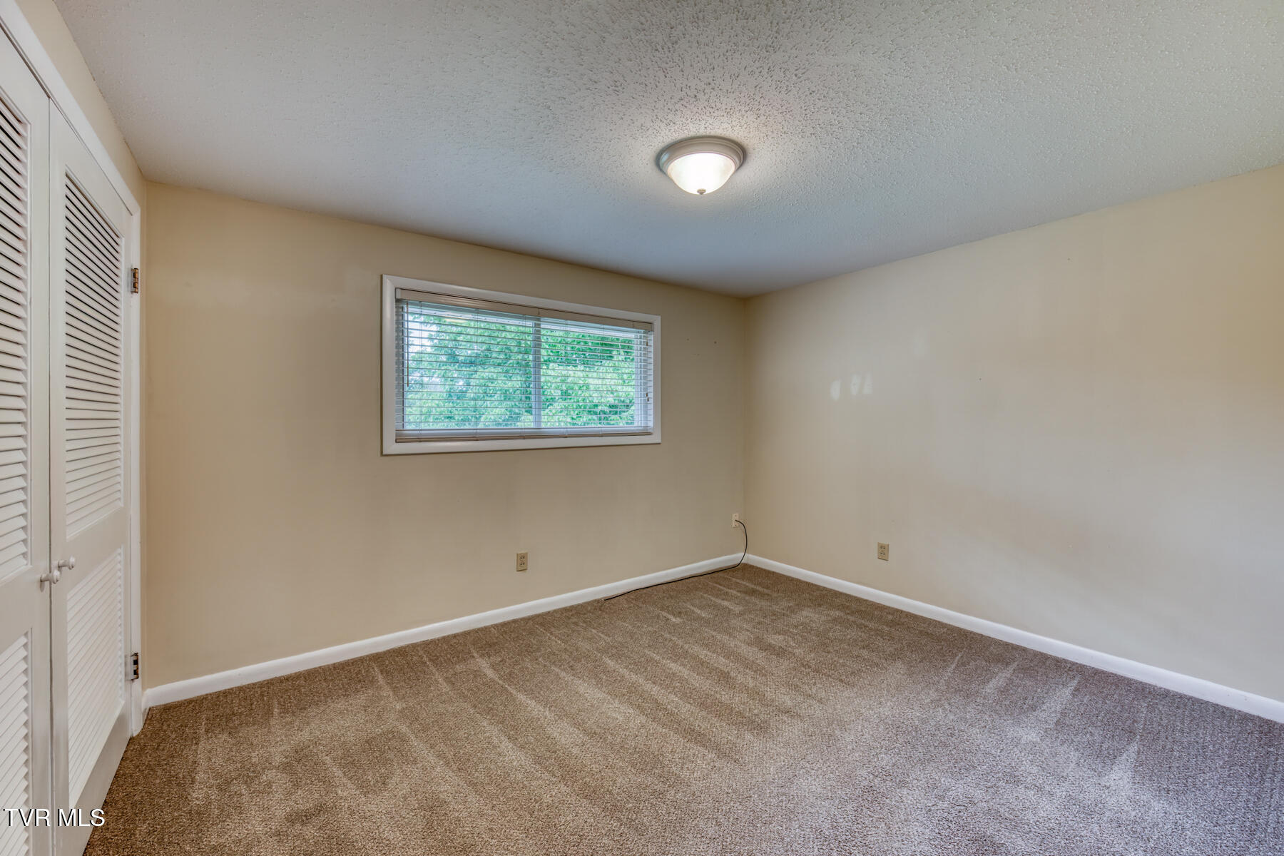 2233 Pendragon Road