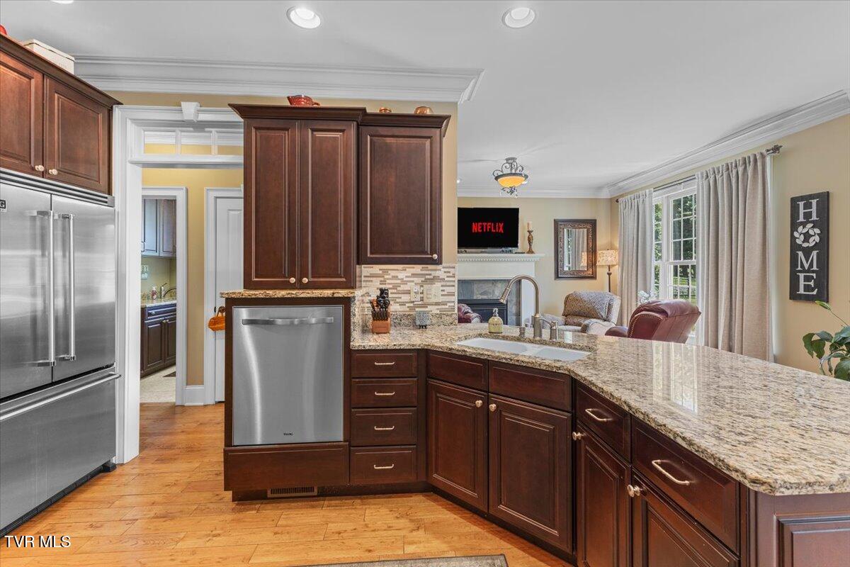 2388 Crescent Lake Place