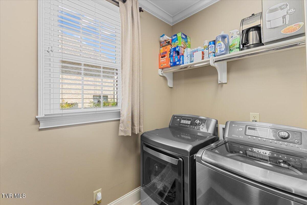 2388 Crescent Lake Place
